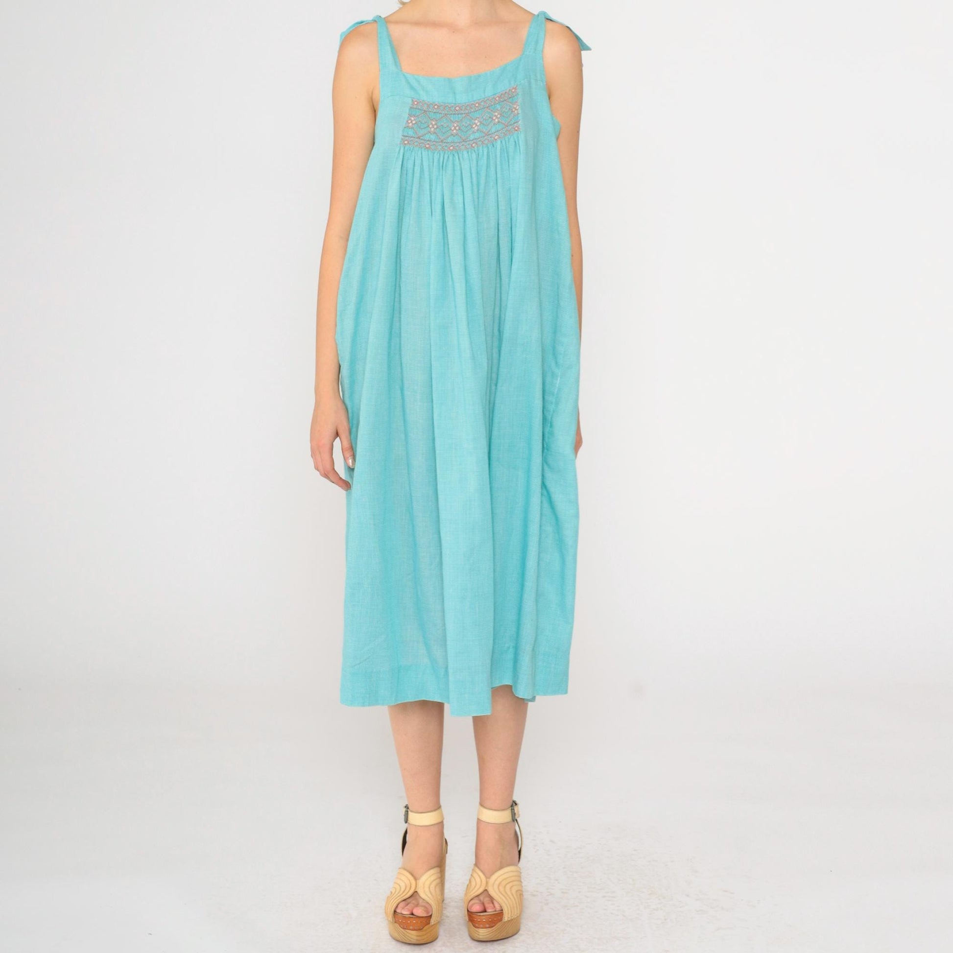 70s Blue Houndstooth Midi Dress Smocked Chest Tent Cut Sleeveless Small