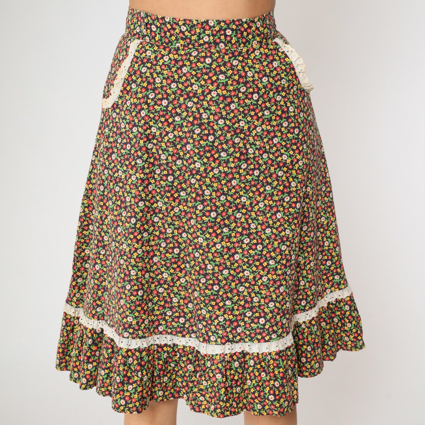 70s Floral Calico Midi Skirt High Waist Eyelet Lace Tiered Ruffle Small