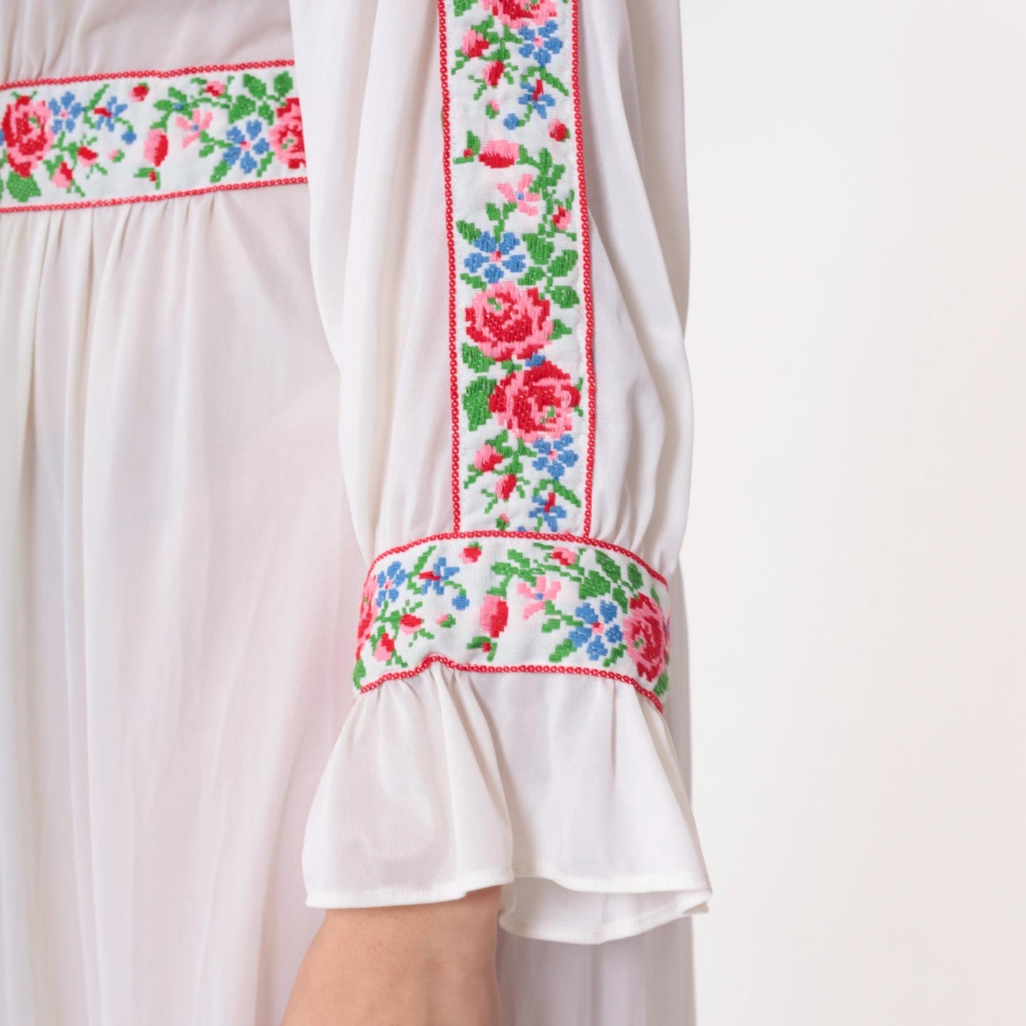70s Sears Sheer White Floral Embroidered Maxi Nightgown High Waist Large