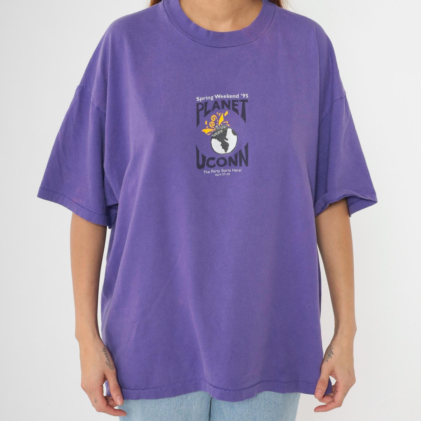 1995 UConn Spring Weekend Planet Graphic T-Shirt Purple Cotton XXL