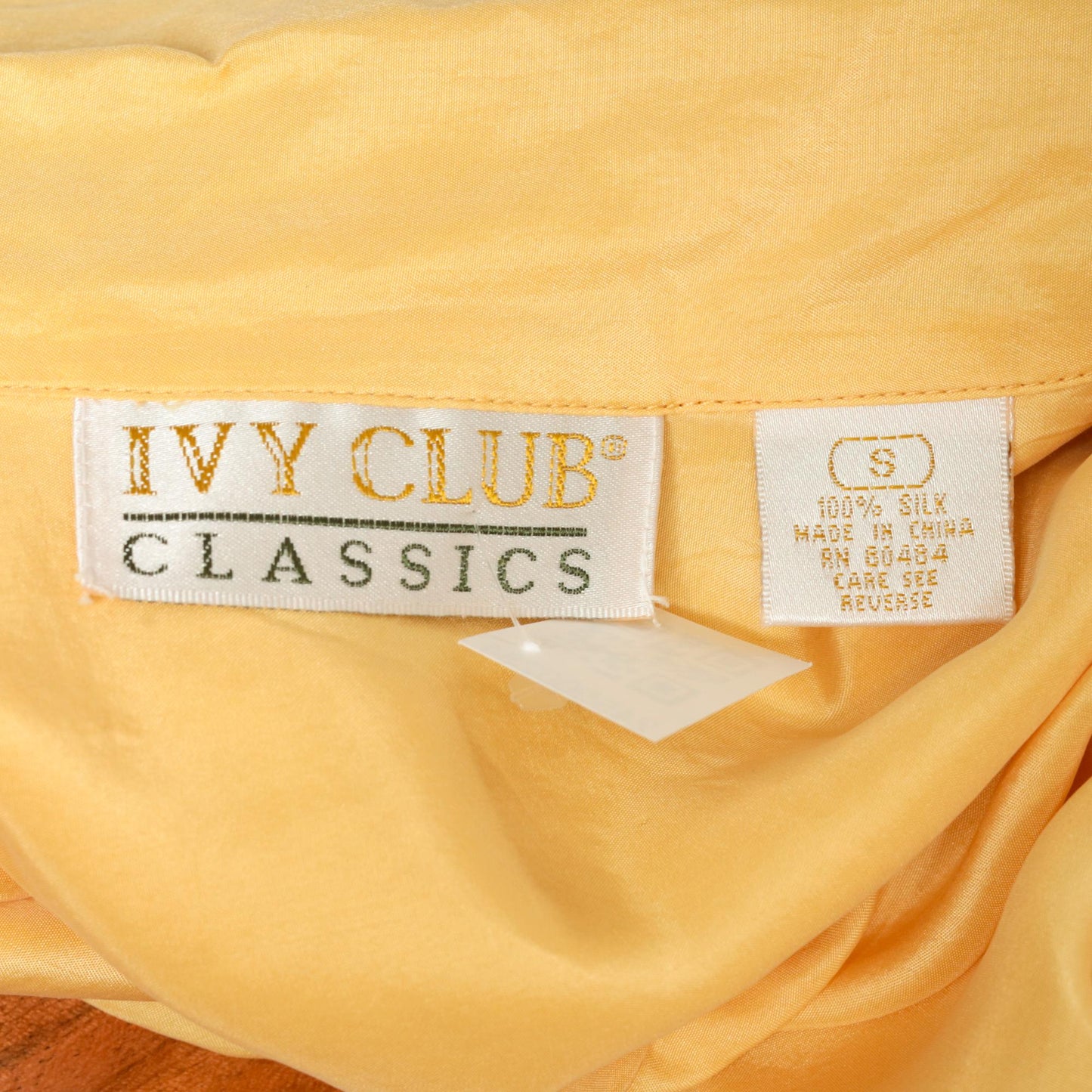 90s Ivy Club Classics Yellow Silk Button-Up Blouse Long Sleeve Small S