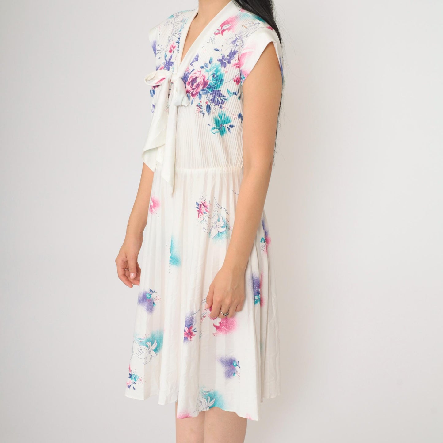 70s Floral Ascot Midi Dress White Cap Sleeve High Waist Pleated Small