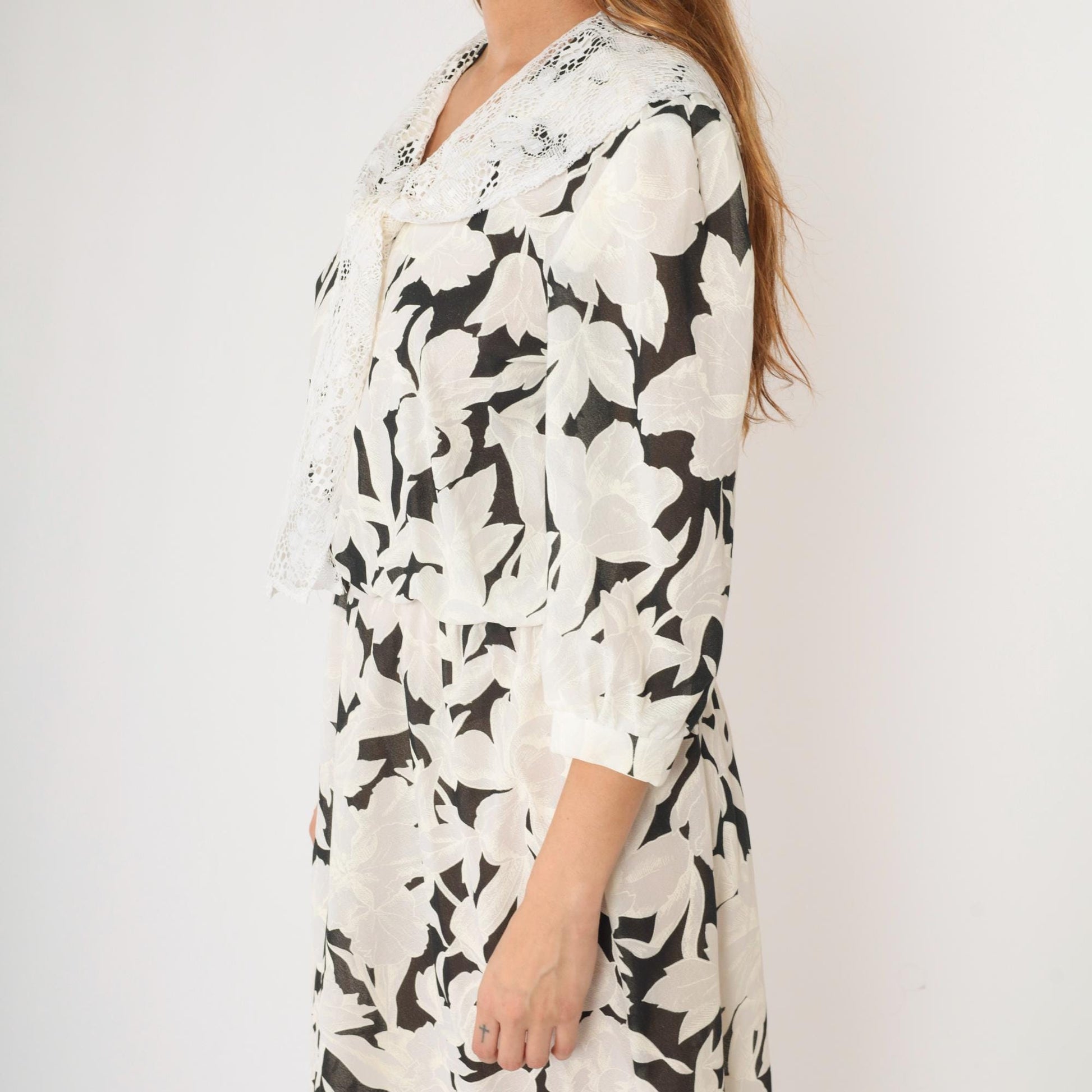 80s Black White Floral Midi Dress Lace Collar Puff Sleeve Small Medium