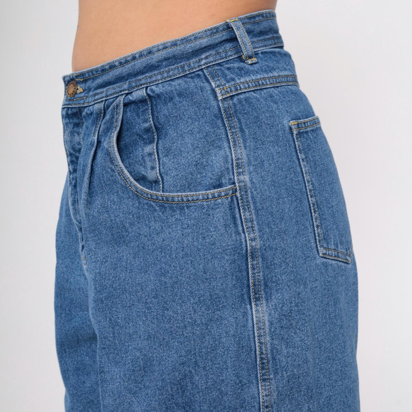 90s Claus Sports High Waisted Pleated Denim Shorts Blue Large