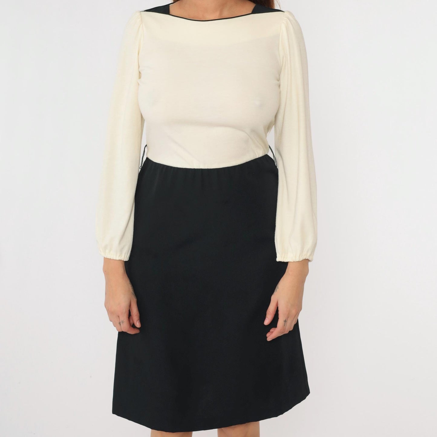 70s Color Block Dress Cream Black Boatneck Puff Sleeve Midi Extra Small