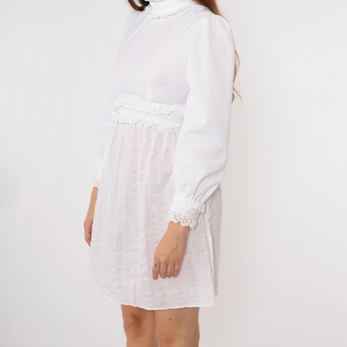 70s White Eyelet Lace Babydoll Dress Empire Waist Puff Sleeve Mini Small