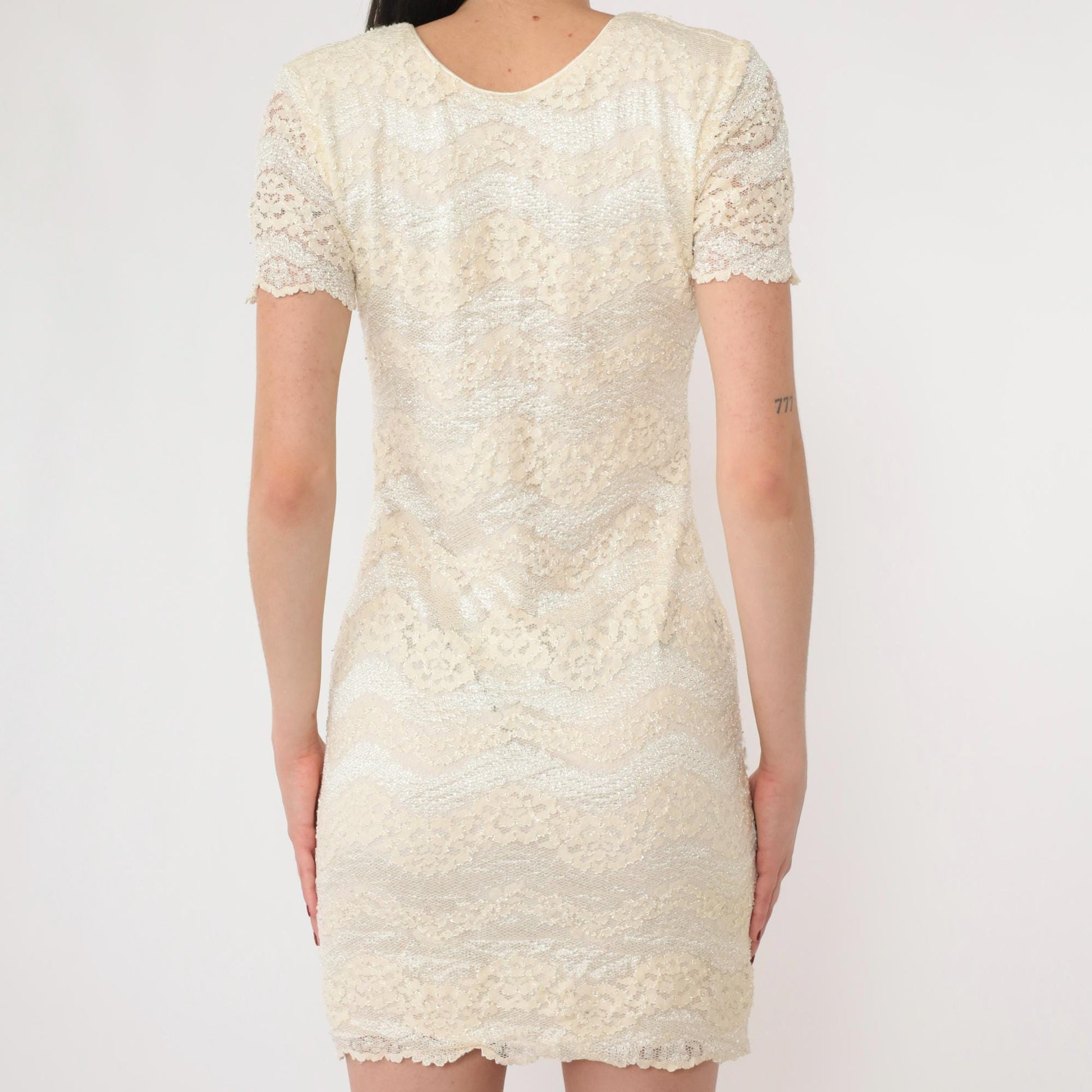 90s Scarlett Cream Lace Mini Dress Zigzag V-Neck Short Sleeve Small