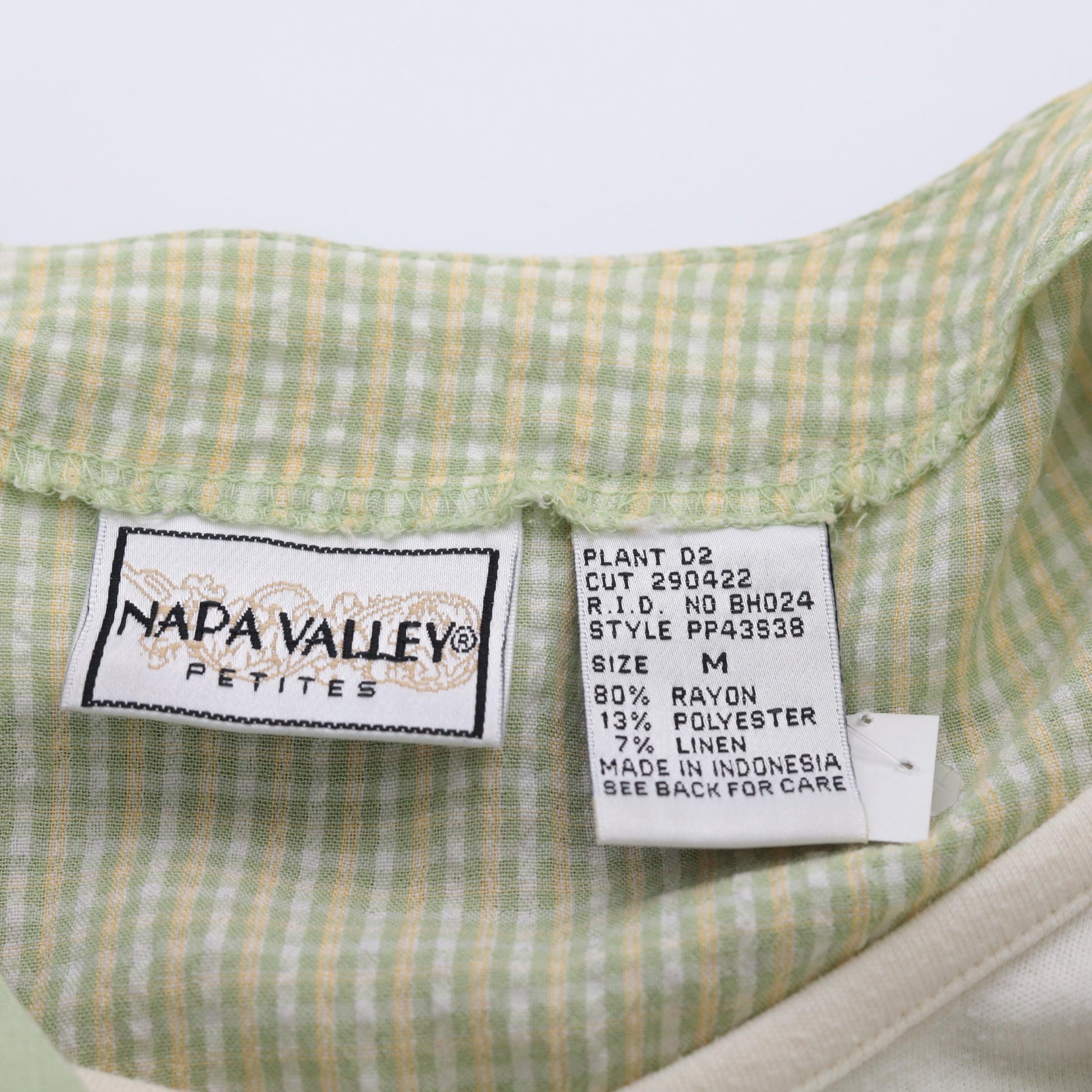 90s Napa Valley Petites Floral Embroidered Checkered Button Up Blouse Green Medium