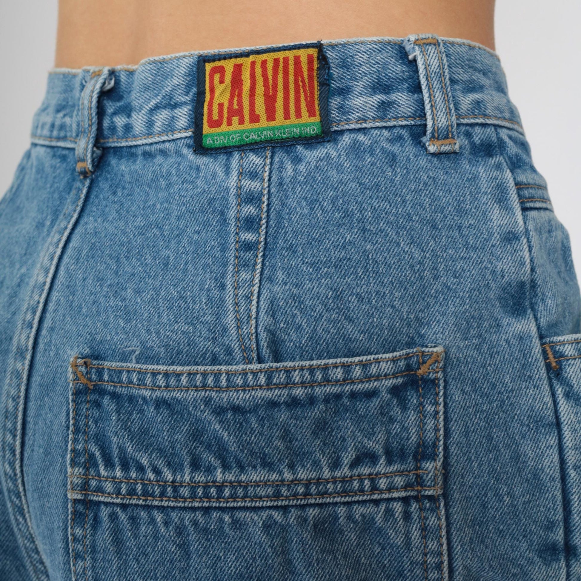90s Calvin Klein Pleated Mom Jeans High Waisted Tapered Ankle Blue Medium