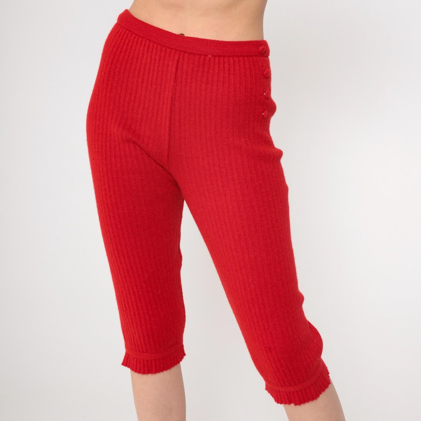 1960s Red Ribbed Knit Capri Pants High Waist Button Accent Cropped Extra Small