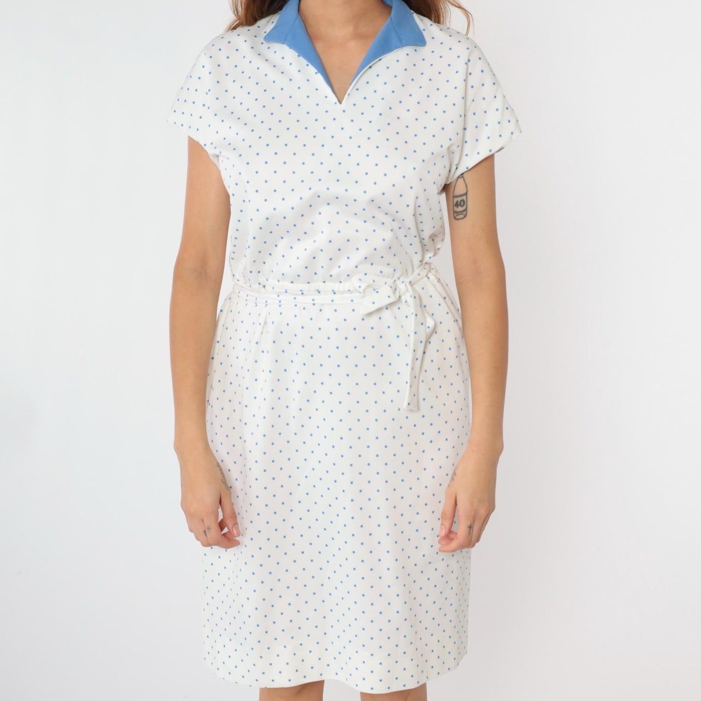 70s White Polka Dot Midi Dress V-Neck High Waist Cap Sleeve Medium Large