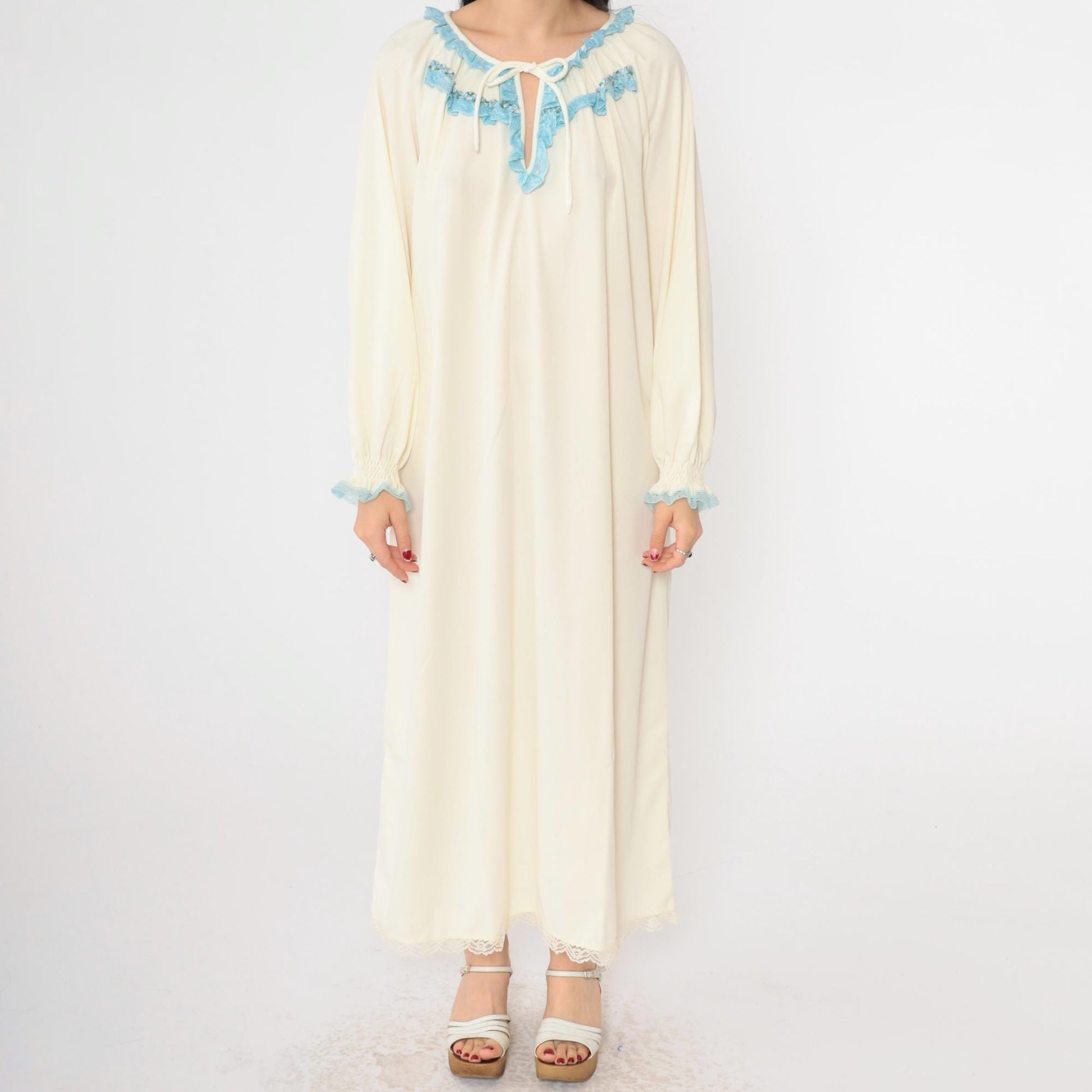 70s Cream Nightgown Maxi Keyhole Tie Neck Long Sleeve Lace Trim Large XL