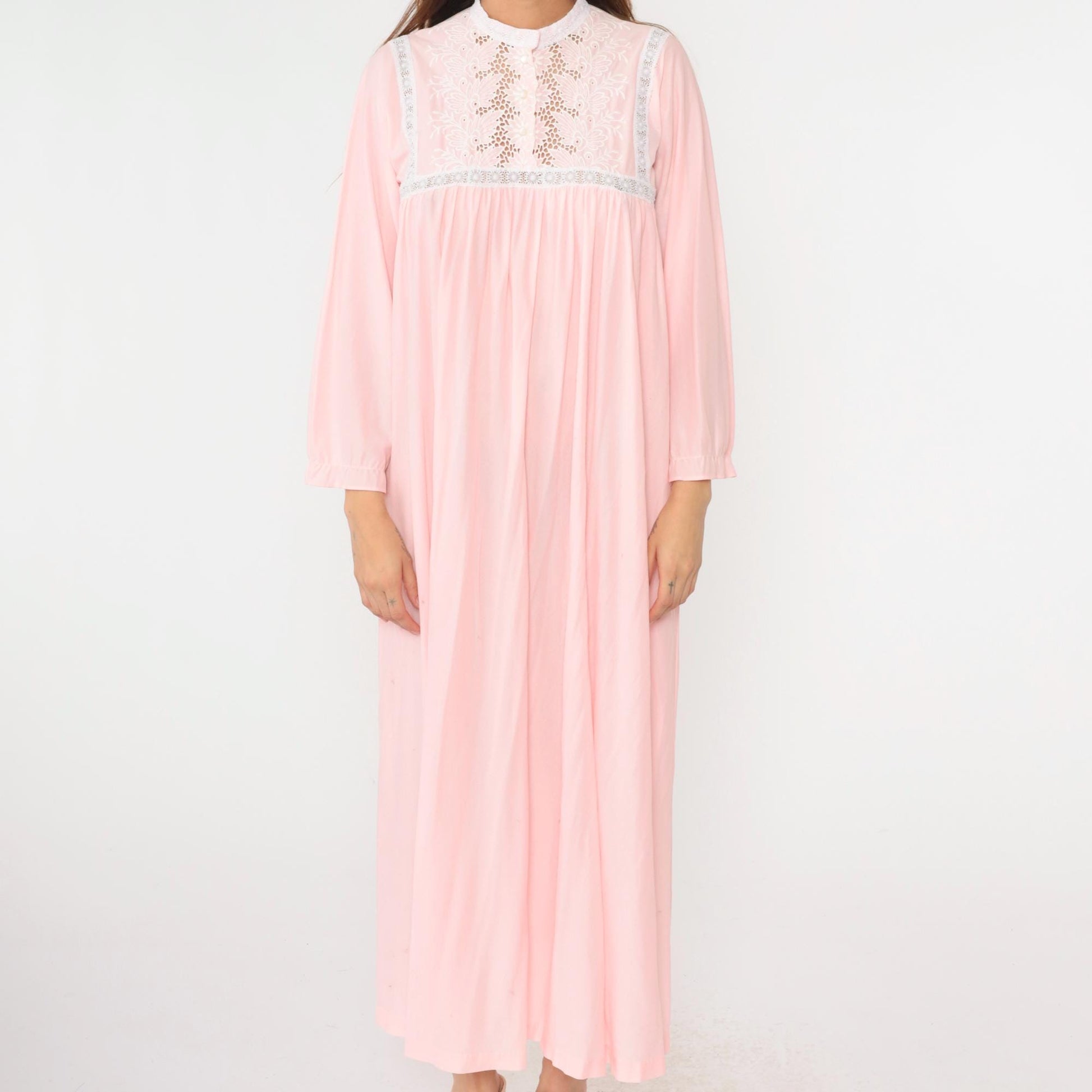 80s Baby Pink Floral Embroidered Lace Cutwork Maxi Nightgown Long Sleeve Large L