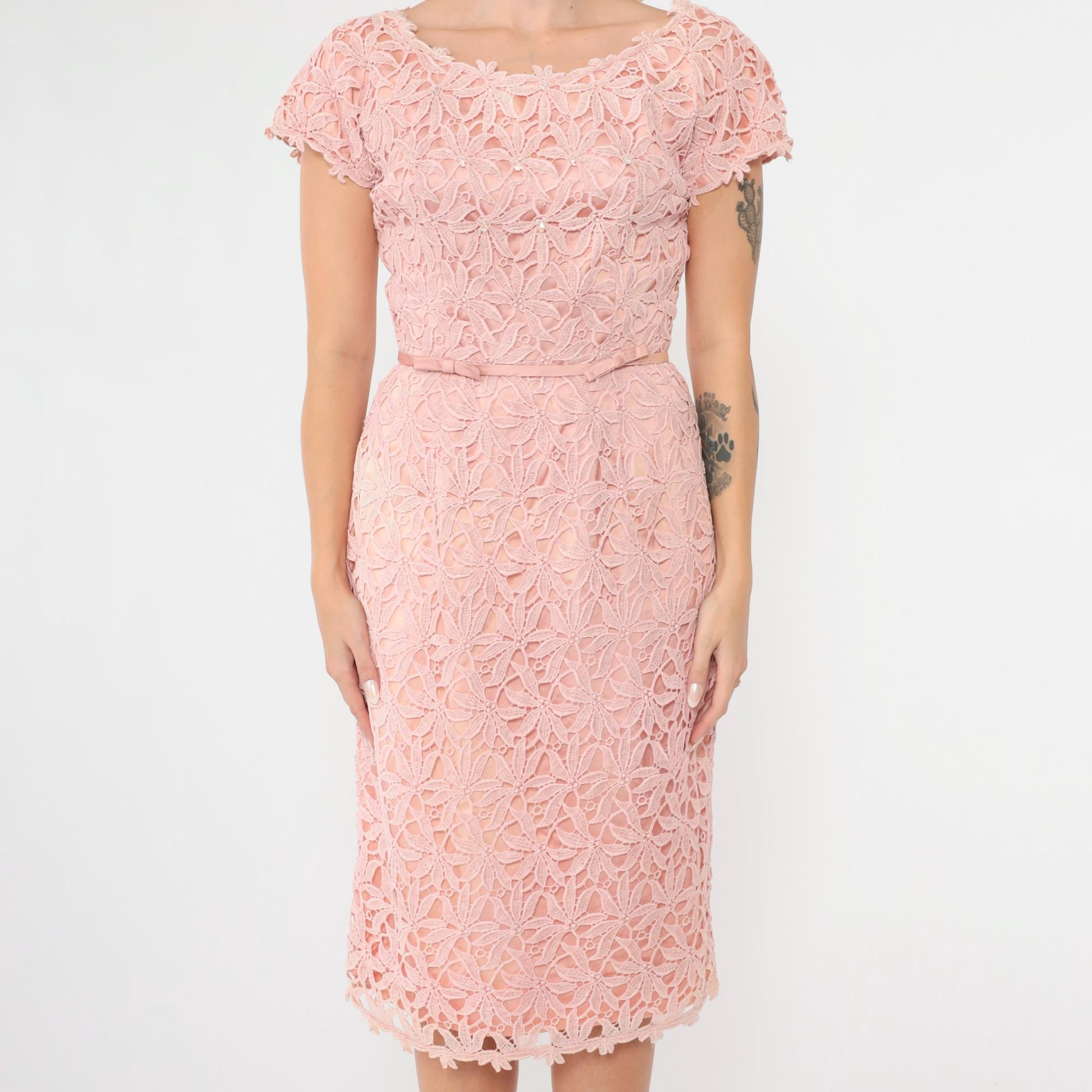 1960s Pink Lace Beaded Cocktail Dress Knee-Length Pencil XS
