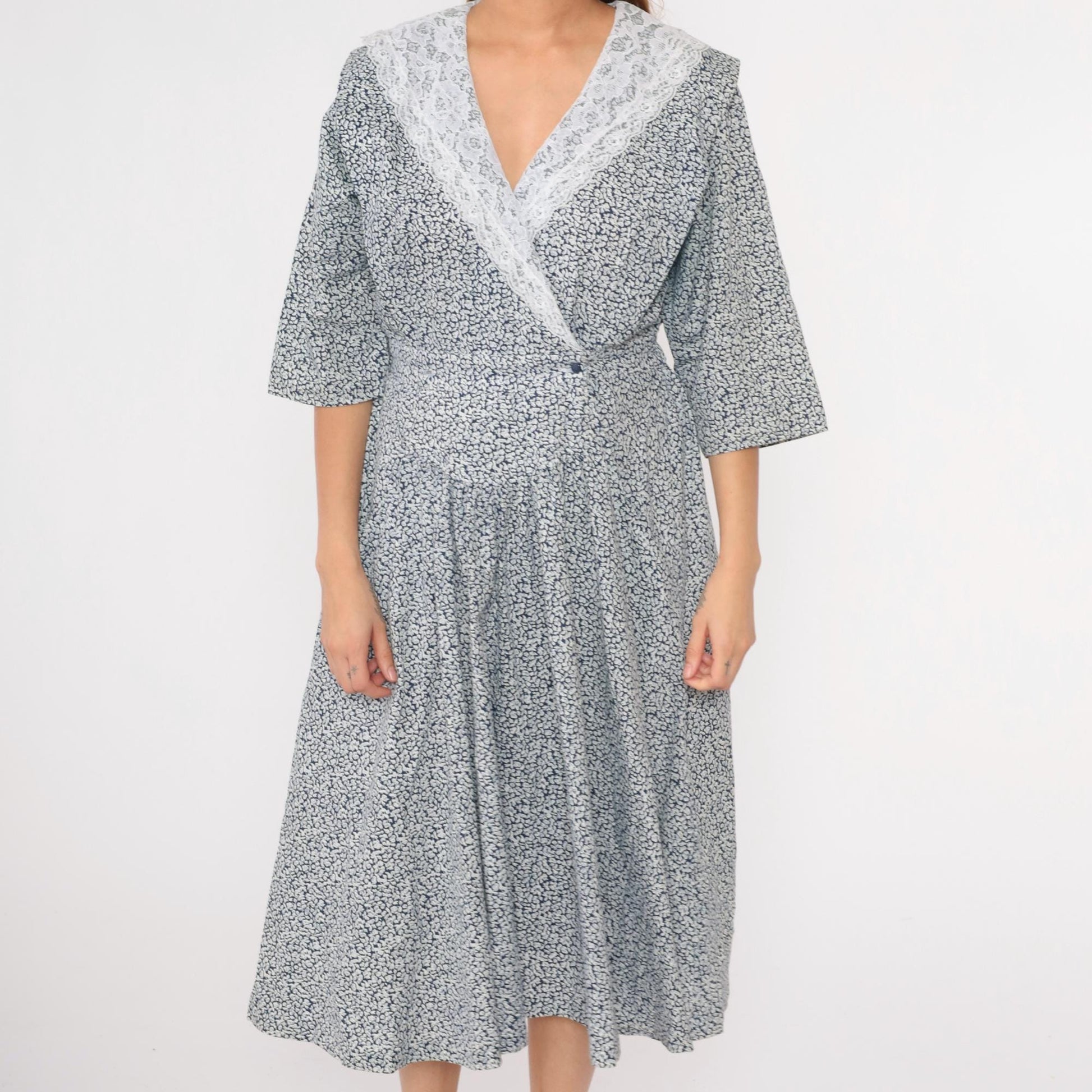 80s Blue Floral Midi Dress White Lace Collar Faux Wrap 3/4 Sleeve Medium