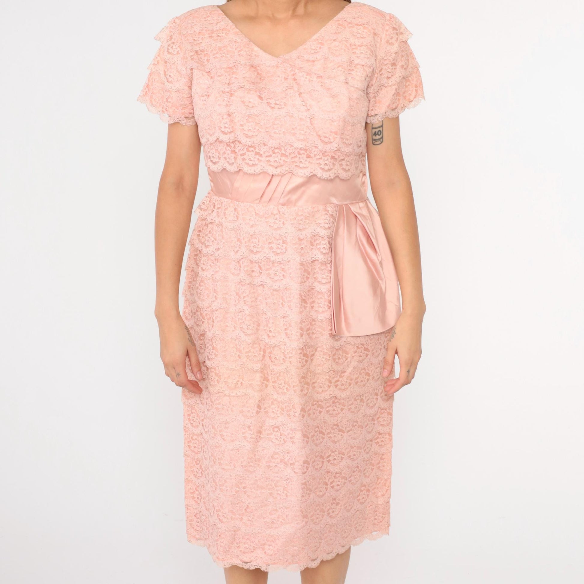 1960s Pink Lace Cocktail Dress Satin Trim High Waist Short Sleeve Medium Large