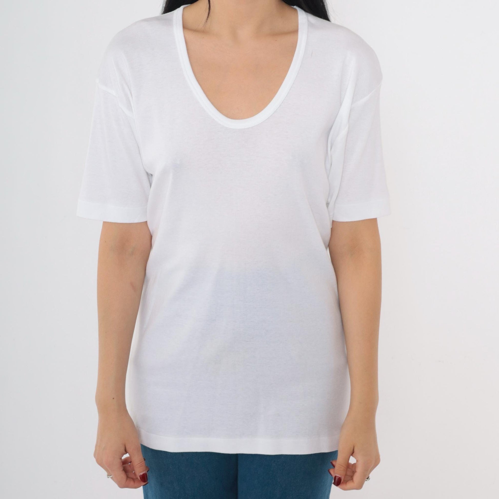 80s BVD Plain White Scoop Neck T-Shirt Cotton Blend Medium