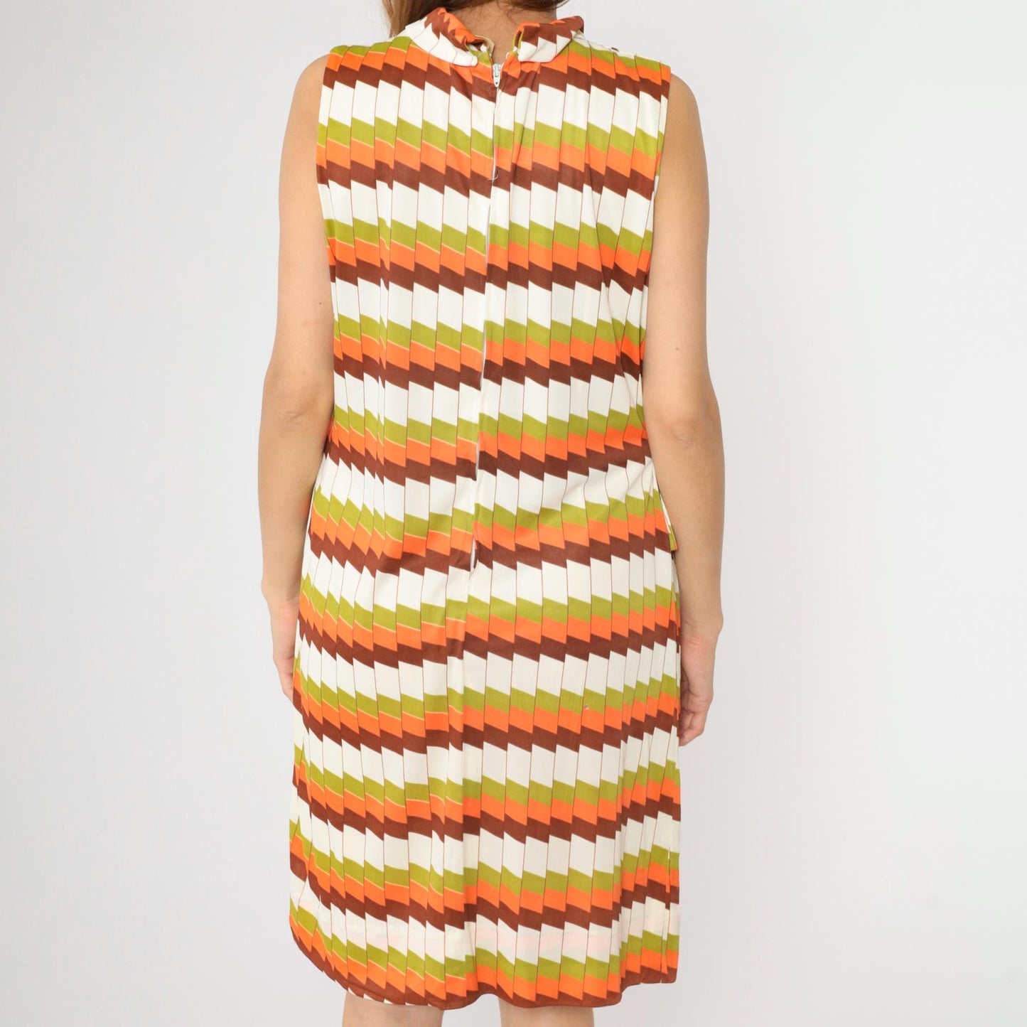 60s Mod Shift Dress Geometric Striped Mock Neck Knee-Length Green Orange Medium