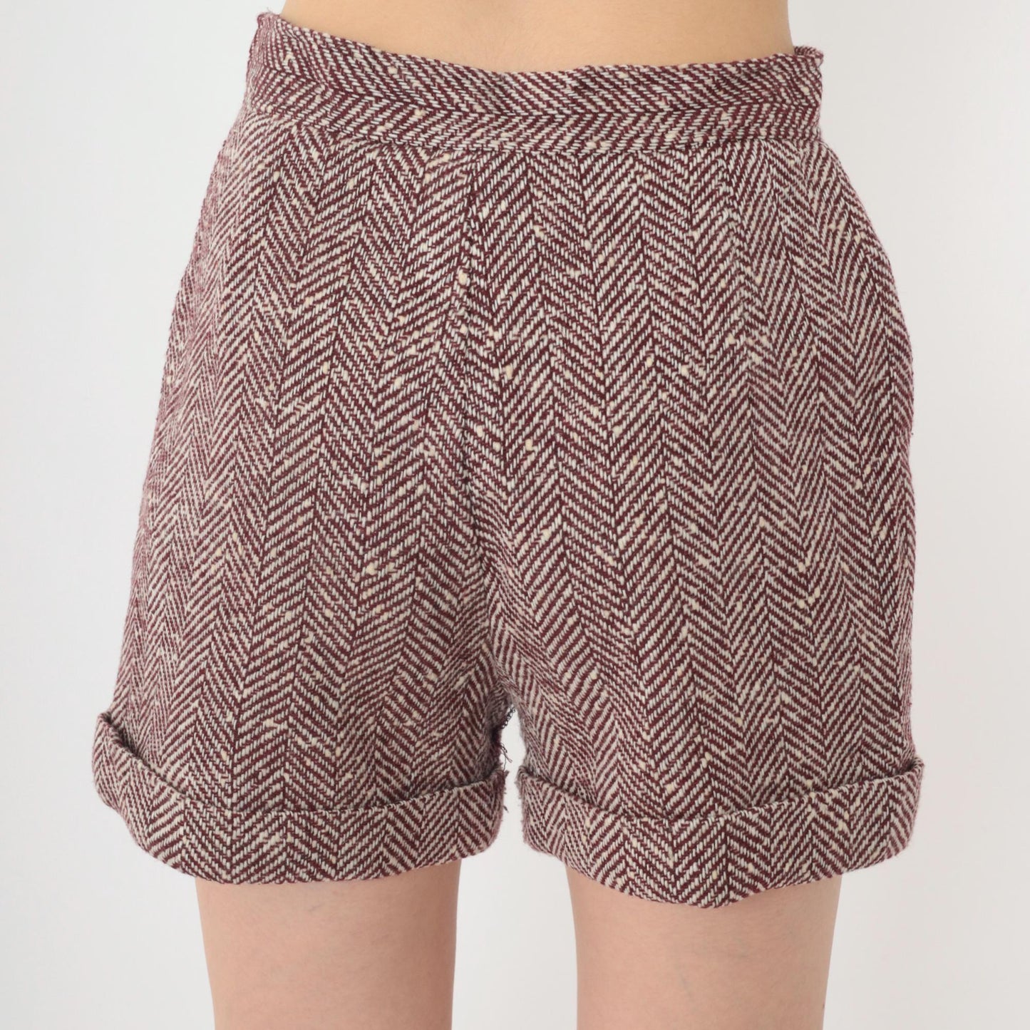 70s 80s Wool Blend Herringbone Shorts Burgundy White High Waist Cuffed Small