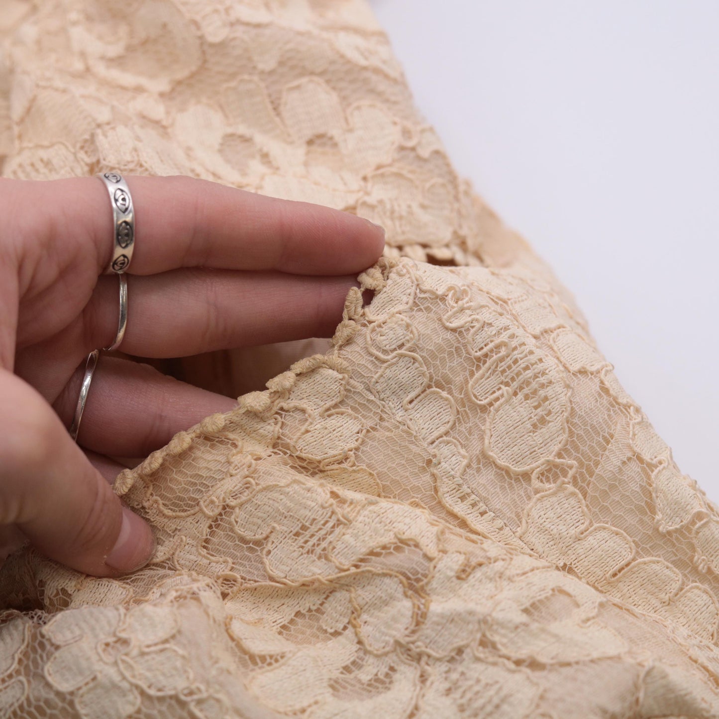 1960s Cream Lace Mini Dress Sleeveless A-Line Cocktail Medium M