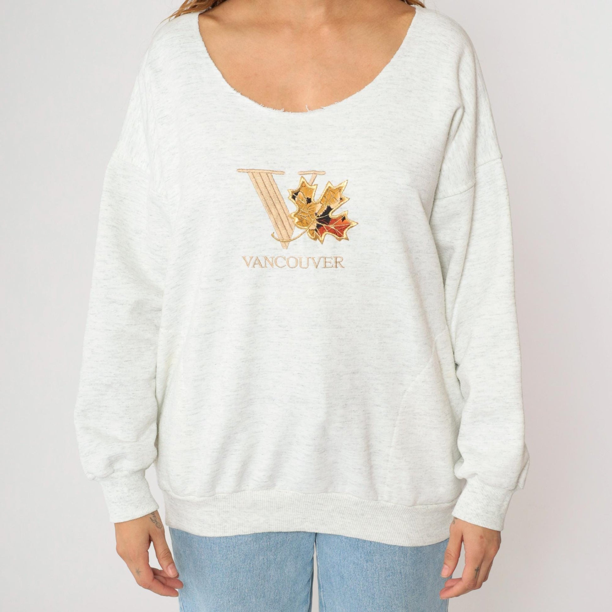 90s Vancouver Maple Leaf Embroidered Sweatshirt Grey Pullover Extra Large