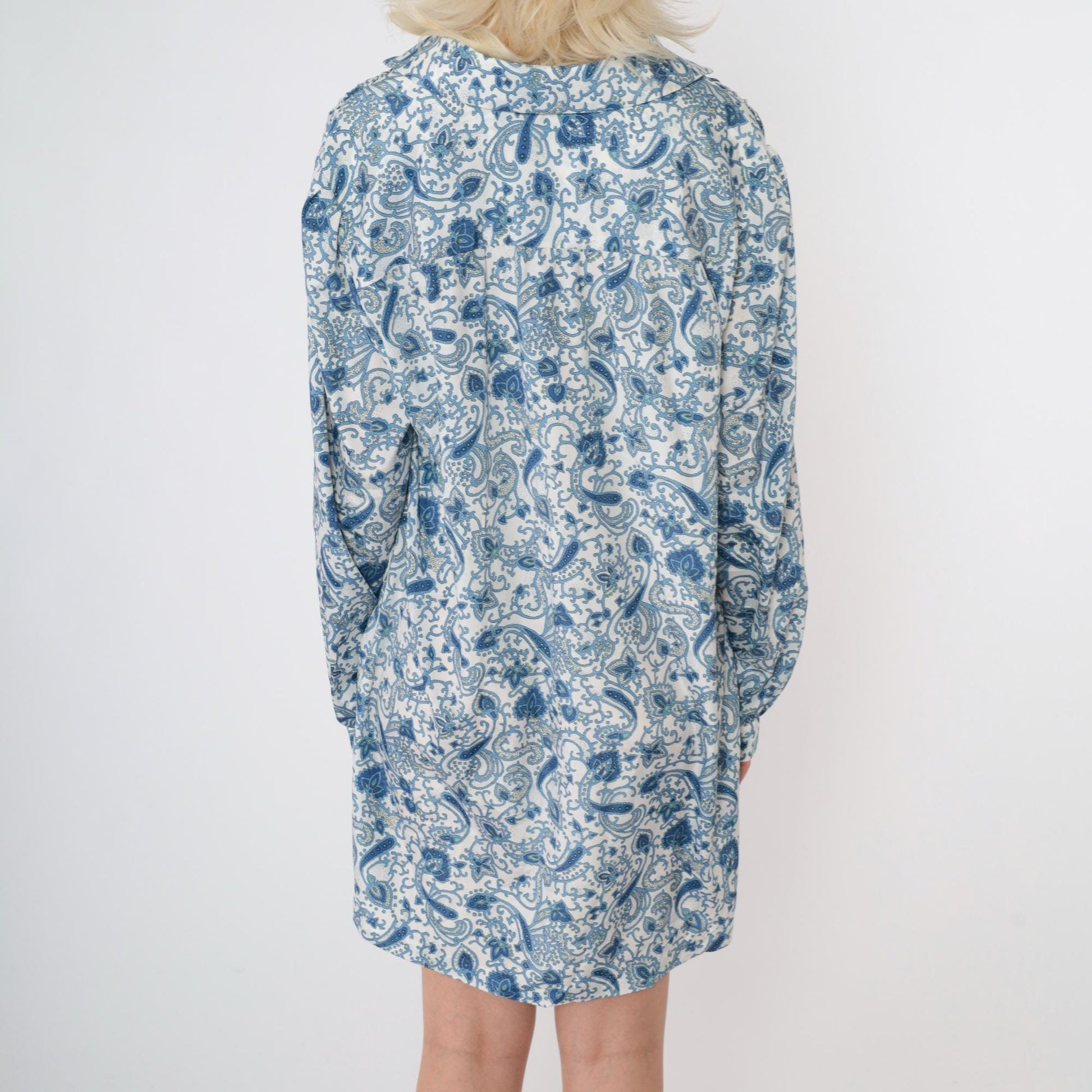 90s Blue Paisley Button-Up Blouse White Long Sleeve Collared Extra Large