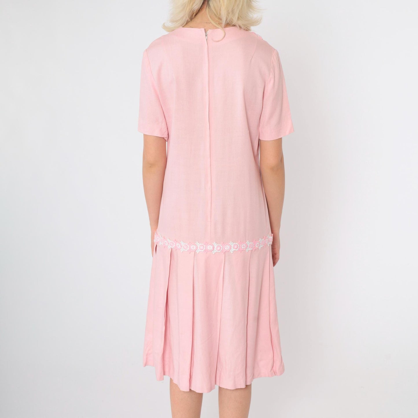 60s Pink Mod Shift Dress Embroidered Daisy Trim Drop Waist Small S