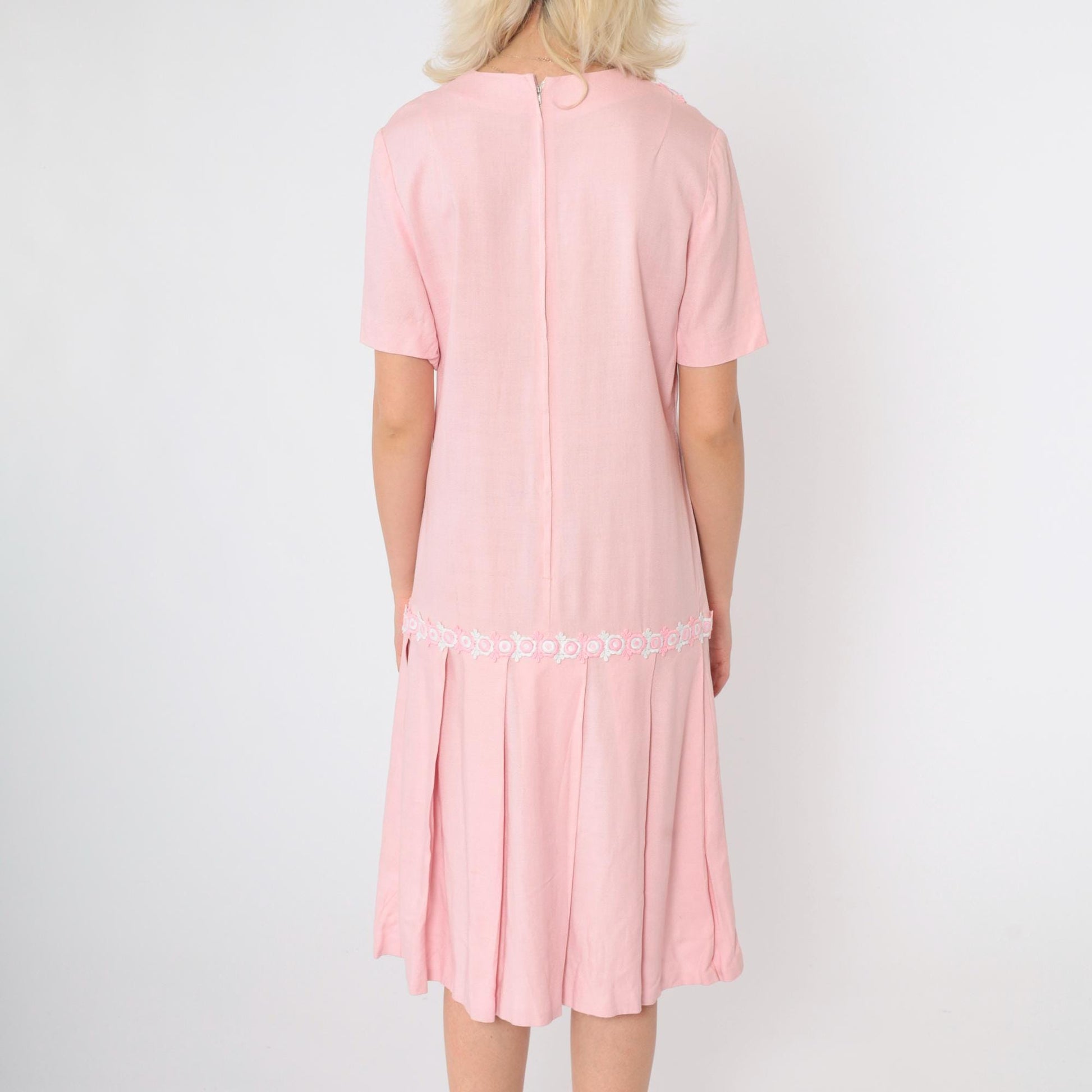 60s Pink Mod Shift Dress Embroidered Daisy Trim Drop Waist Small S
