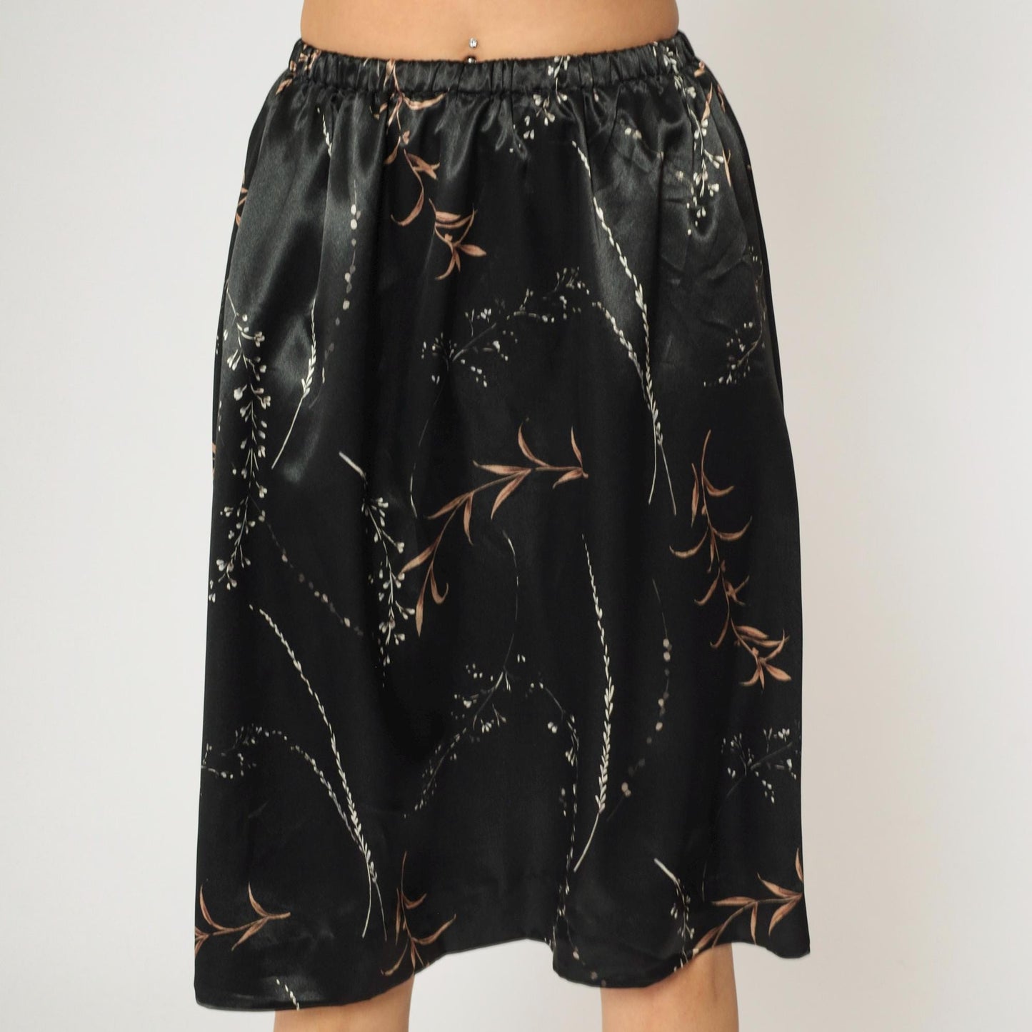 90s Black Satin Midi Skirt Floral Print High Waist Elastic Small