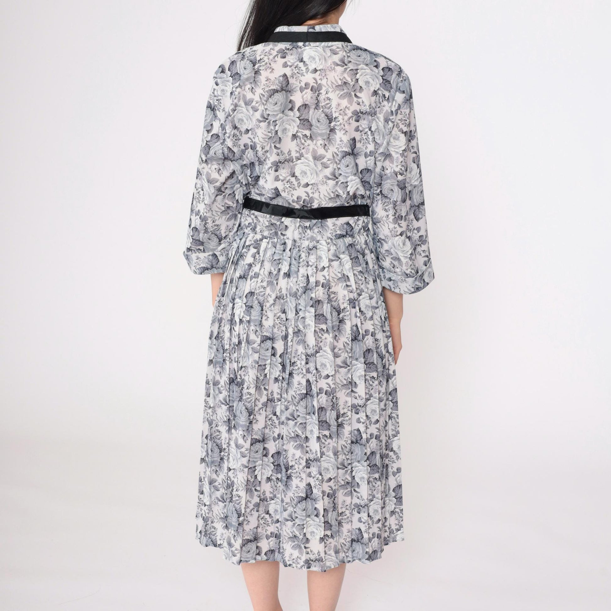 80s Grey Floral Midi Shirtdress Pleated High Waist Button Up 3/4 Sleeve Large