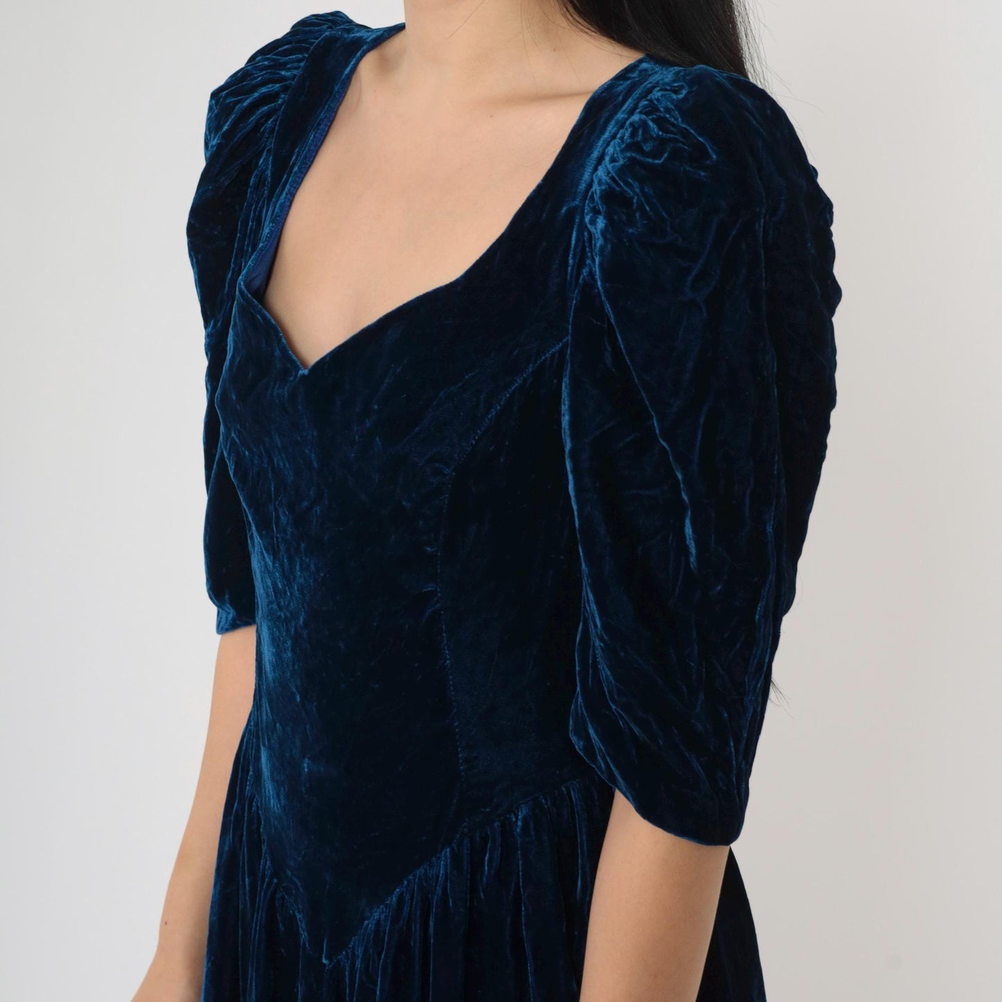 80s Blue Velvet Midi Dress Puff Sleeve Sweetheart Neckline Basque Waist Extra Small