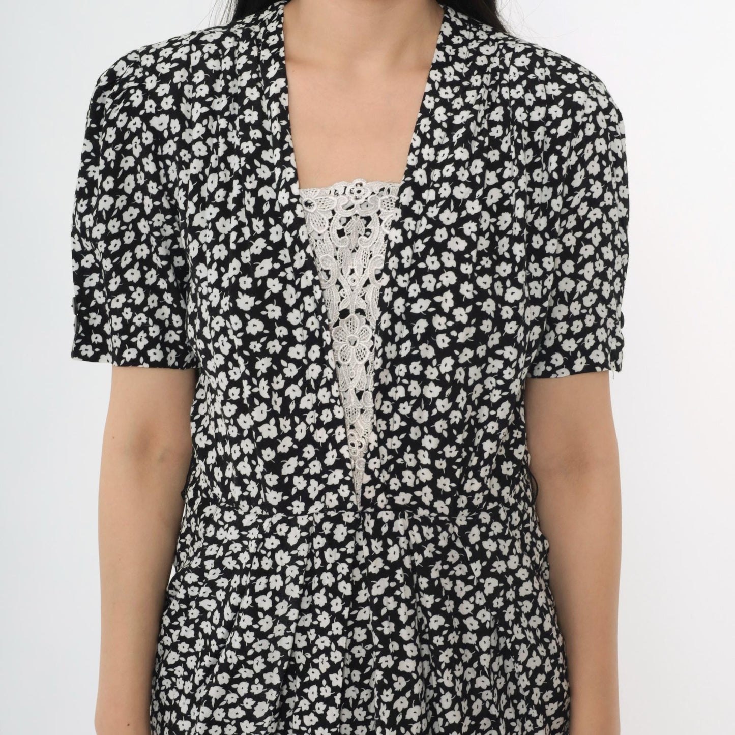 90s Karin Stevens Black Floral Midi Dress Puff Sleeve Lace V-Neck Small
