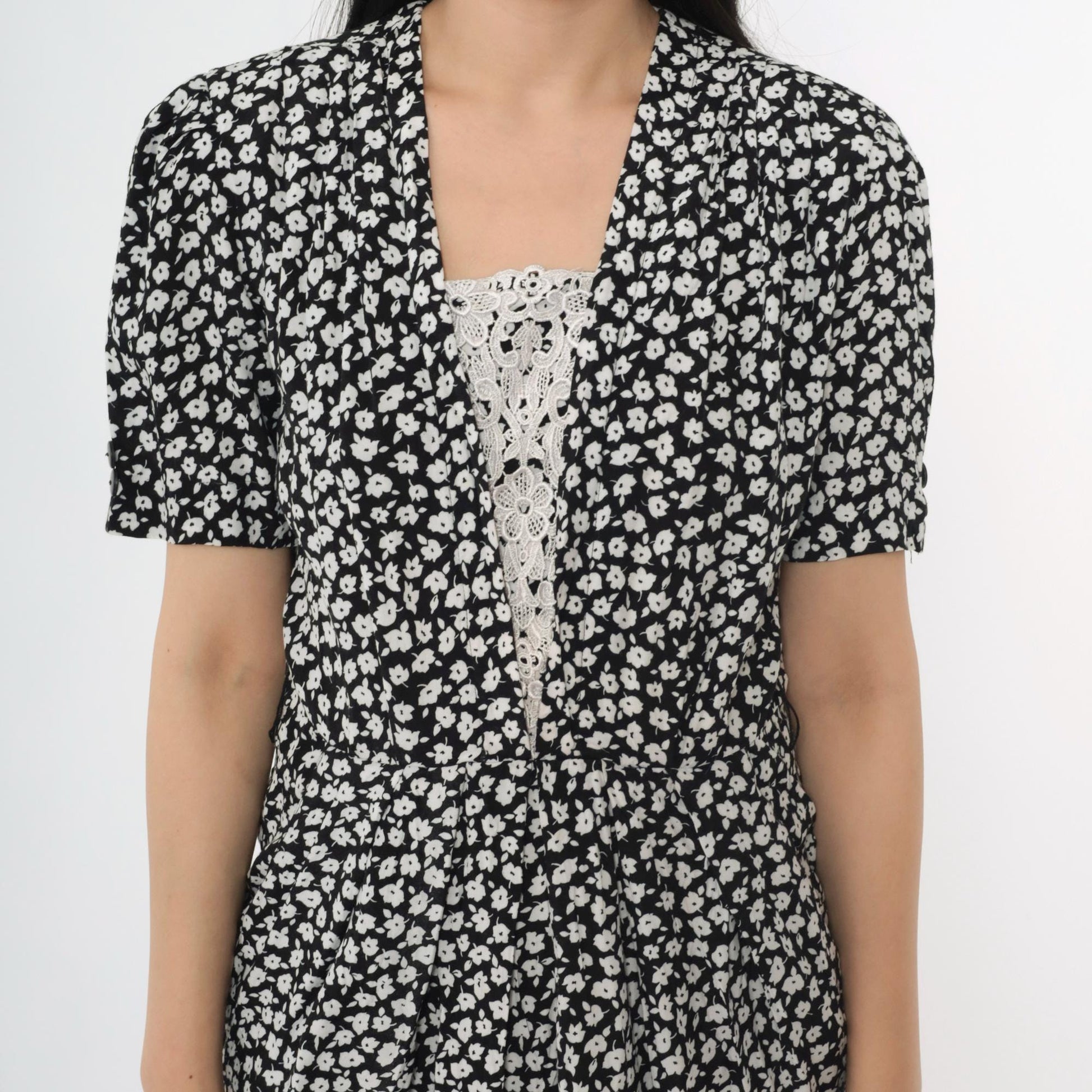 90s Karin Stevens Black Floral Midi Dress Puff Sleeve Lace V-Neck Small