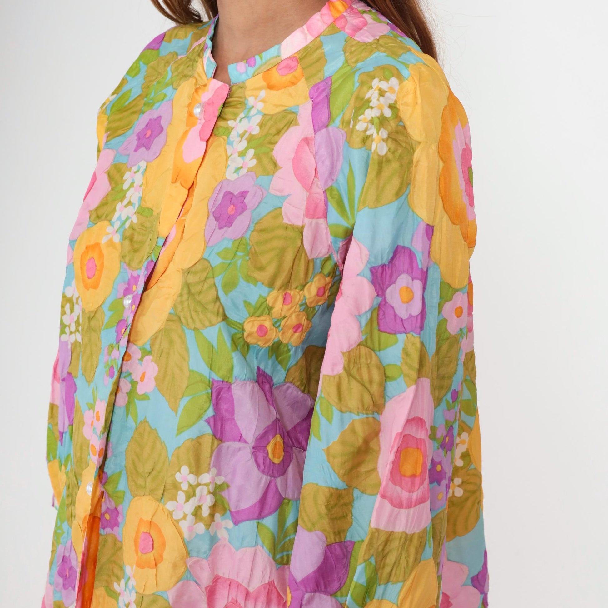 1970s Stella Faquin Quilted Floral Housecoat Pink Yellow Button-Up Robe Large