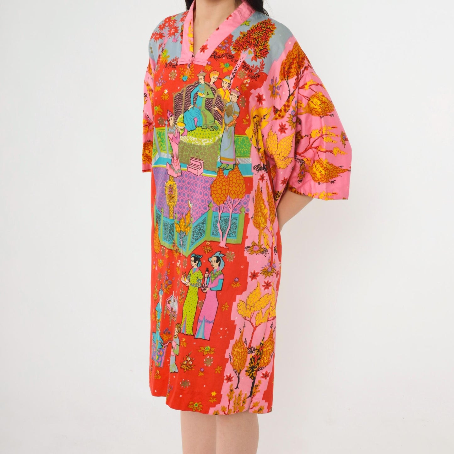 70s Alice Polynesian Kaftan Dress Bell Sleeve Asian Court Print Red Pink Small