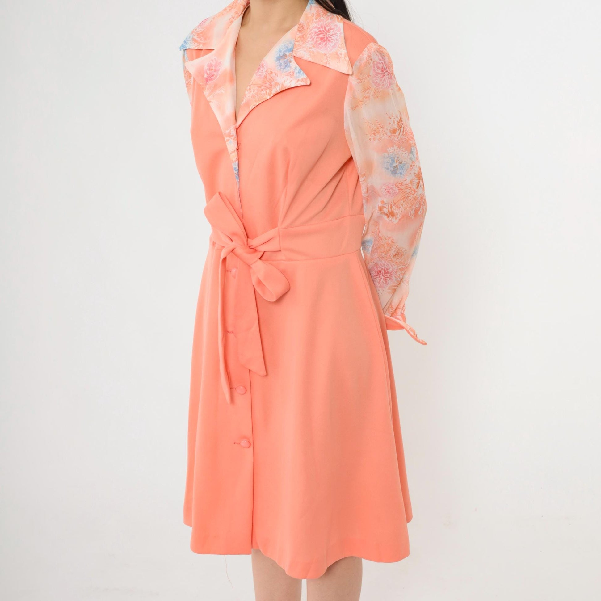 70s Peach Floral Button-Up Midi Dress High Waist Long Sleeve Collared Large L