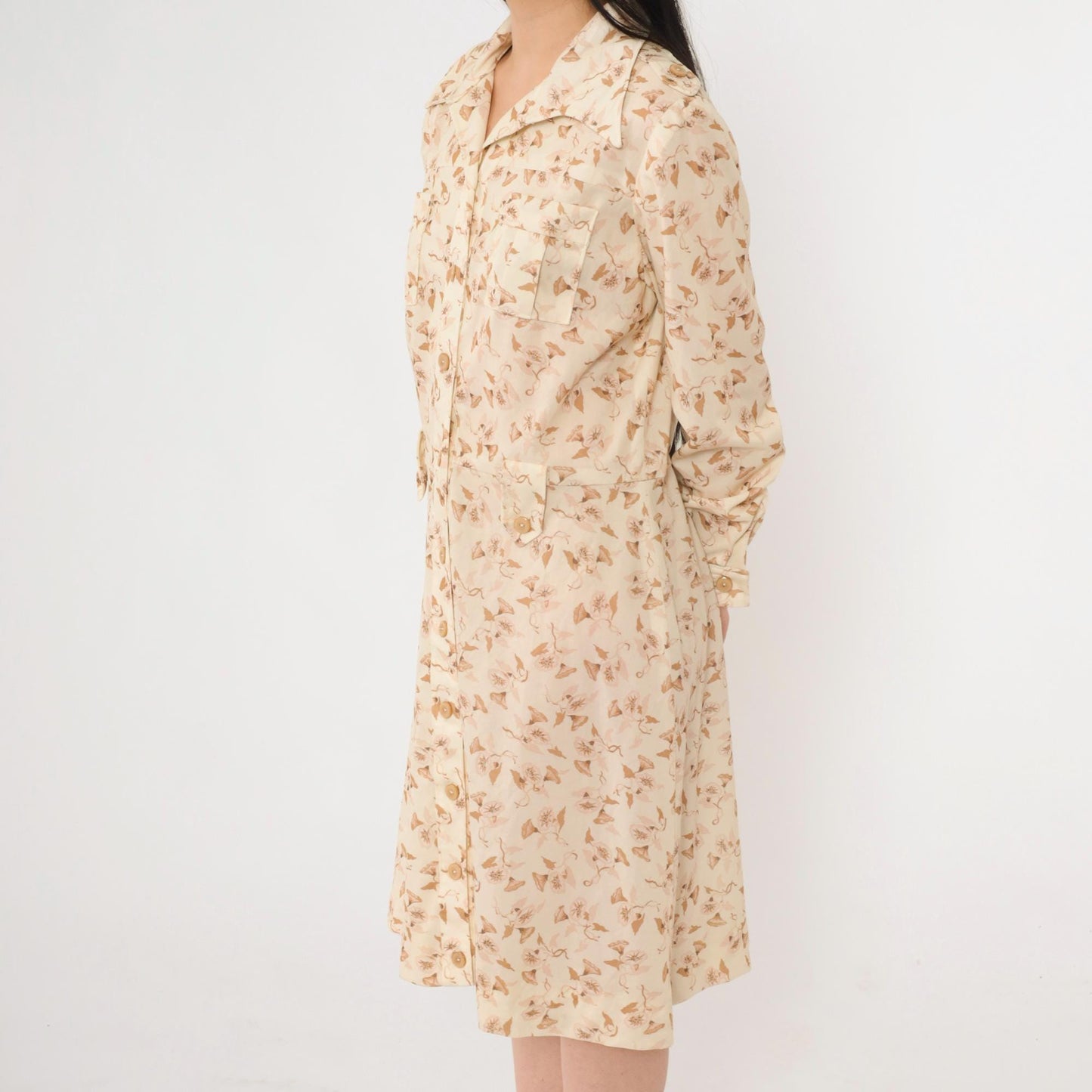 70s Cream Floral Midi Dress Button Up Long Sleeve Dagger Collar Fitted Waist Large