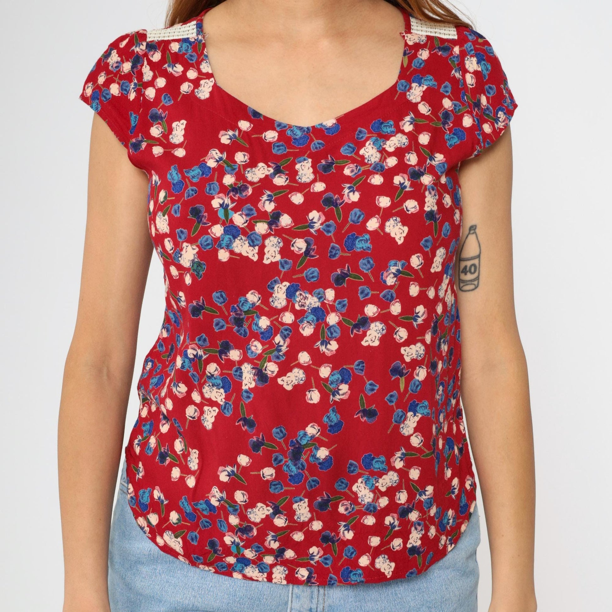 Y2K Red Floral Blouse Lace Trim Puff Sleeve Scoop Neck Extra Small
