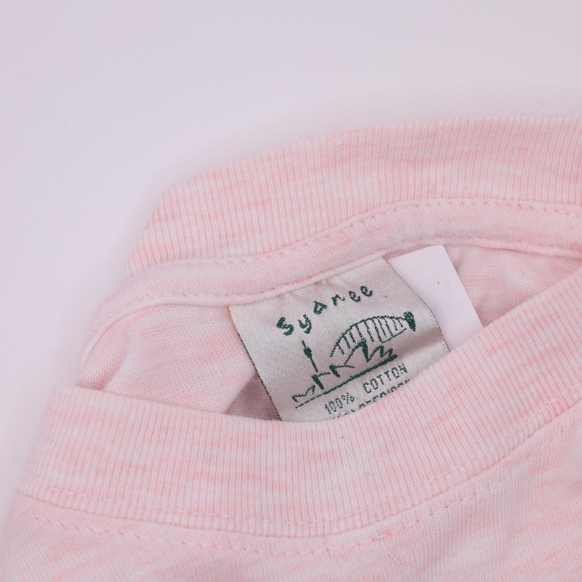 90s Sydney Australia Pink Embroidered Graphic T-Shirt Cotton Crewneck Medium