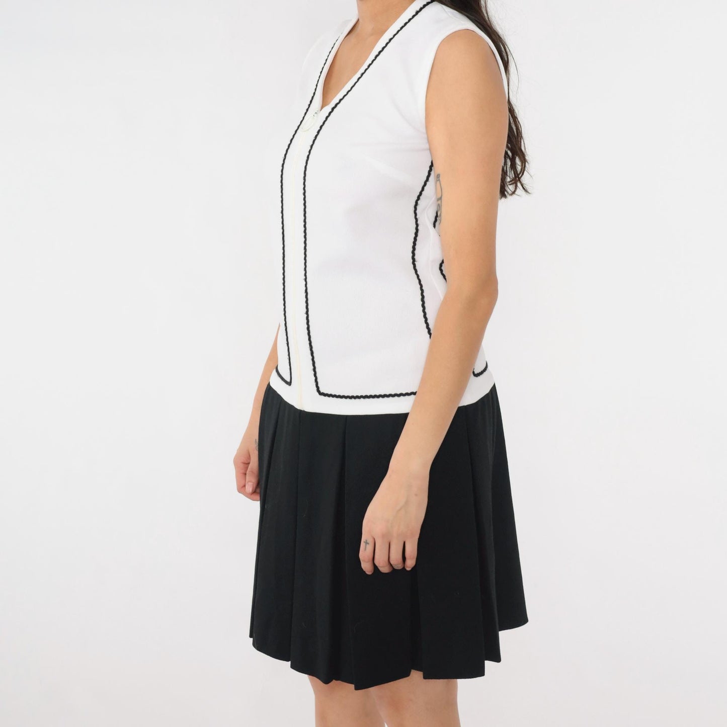 60s Mod Mini Dress Black White Drop Waist Pleated Sleeveless Small