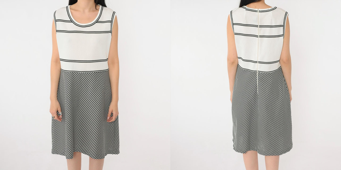 70s Mod Striped Shift Dress Black White Op Art Sleeveless Knee-Length Medium