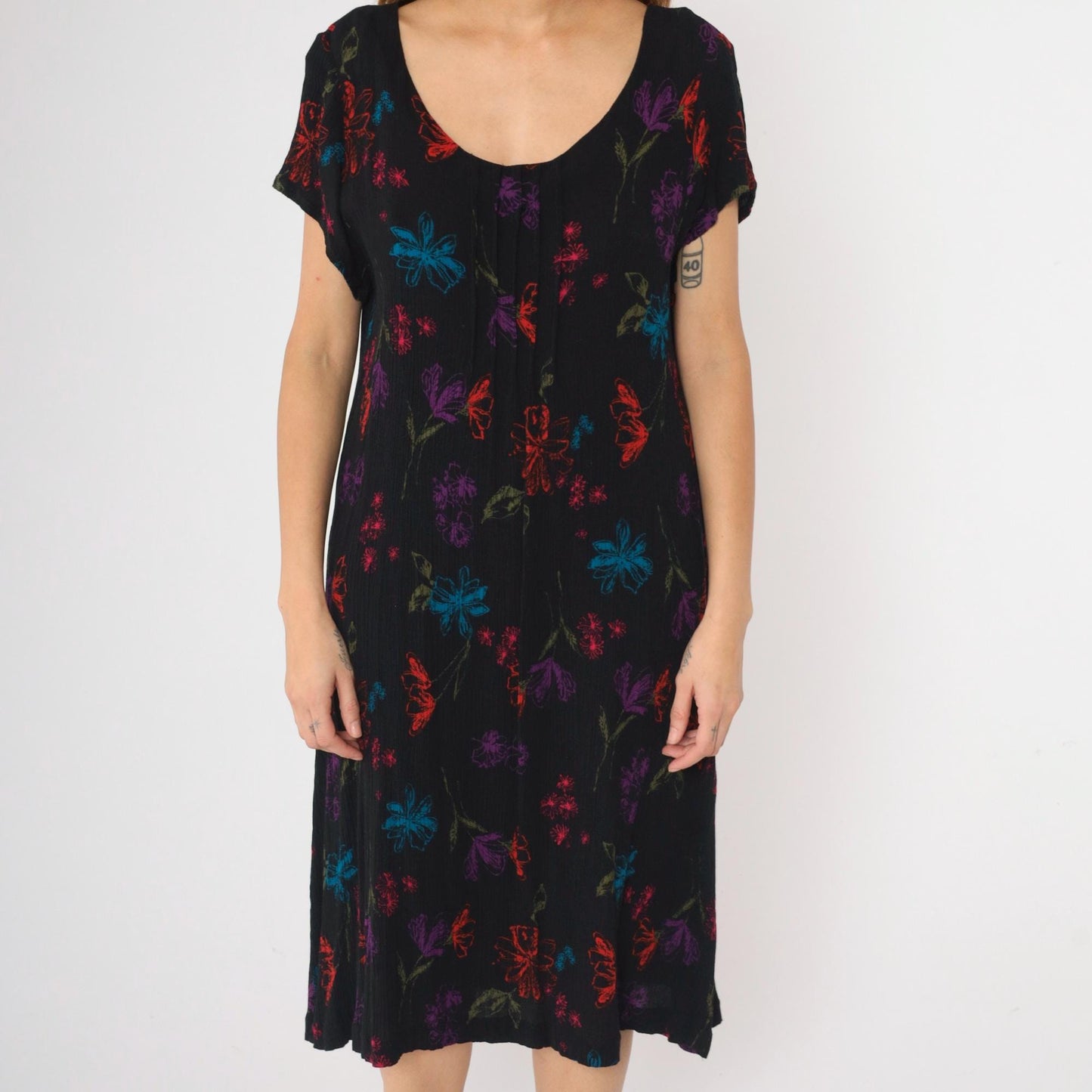 90s Black Floral Rayon Midi Dress Pintucked Scoop Neck Short Sleeve Medium Large