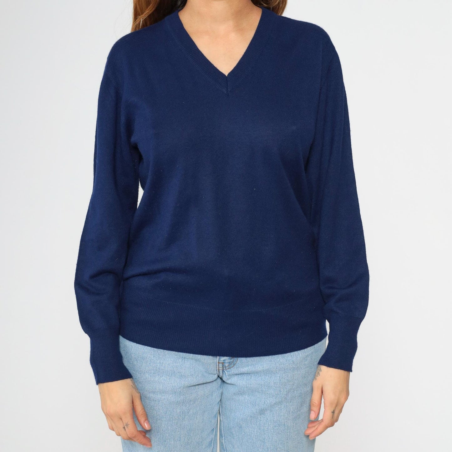 70s Bloomingdale's Navy Wool V-Neck Pullover Sweater Medium