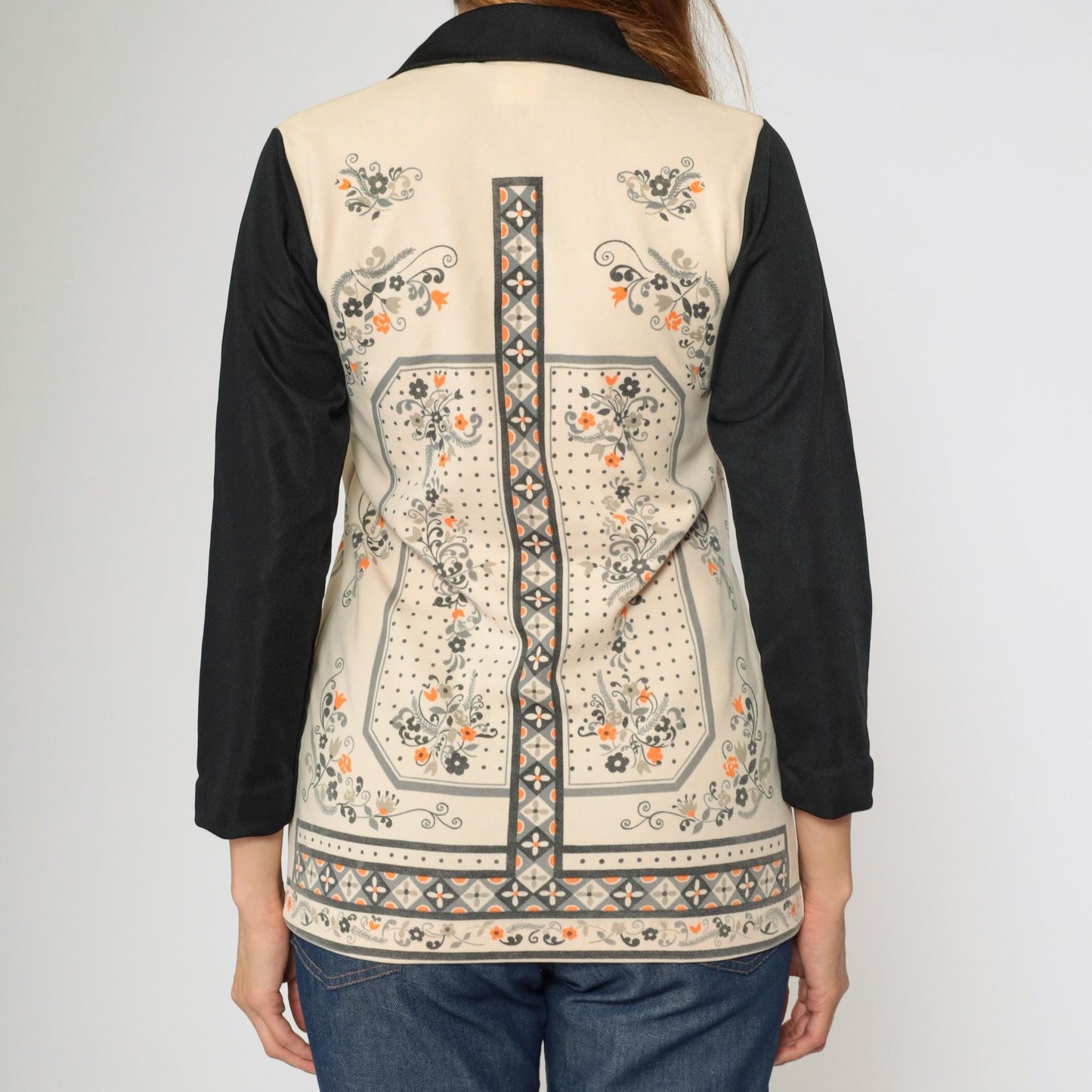 70s Mod Floral Blouse Beige Black Dagger Collar Button Down Small