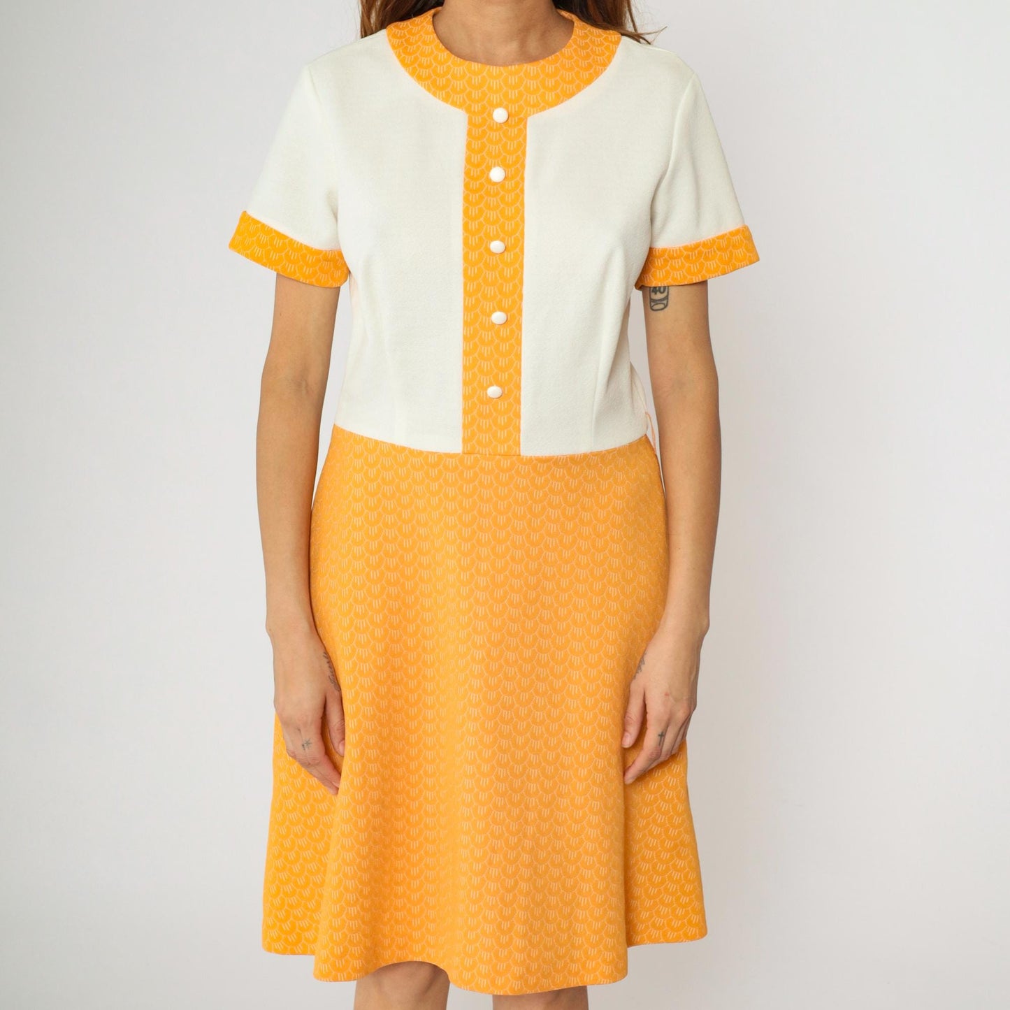 1960s Mod A-Line Dress Orange White Geometric Knee Length Short Sleeve Medium M