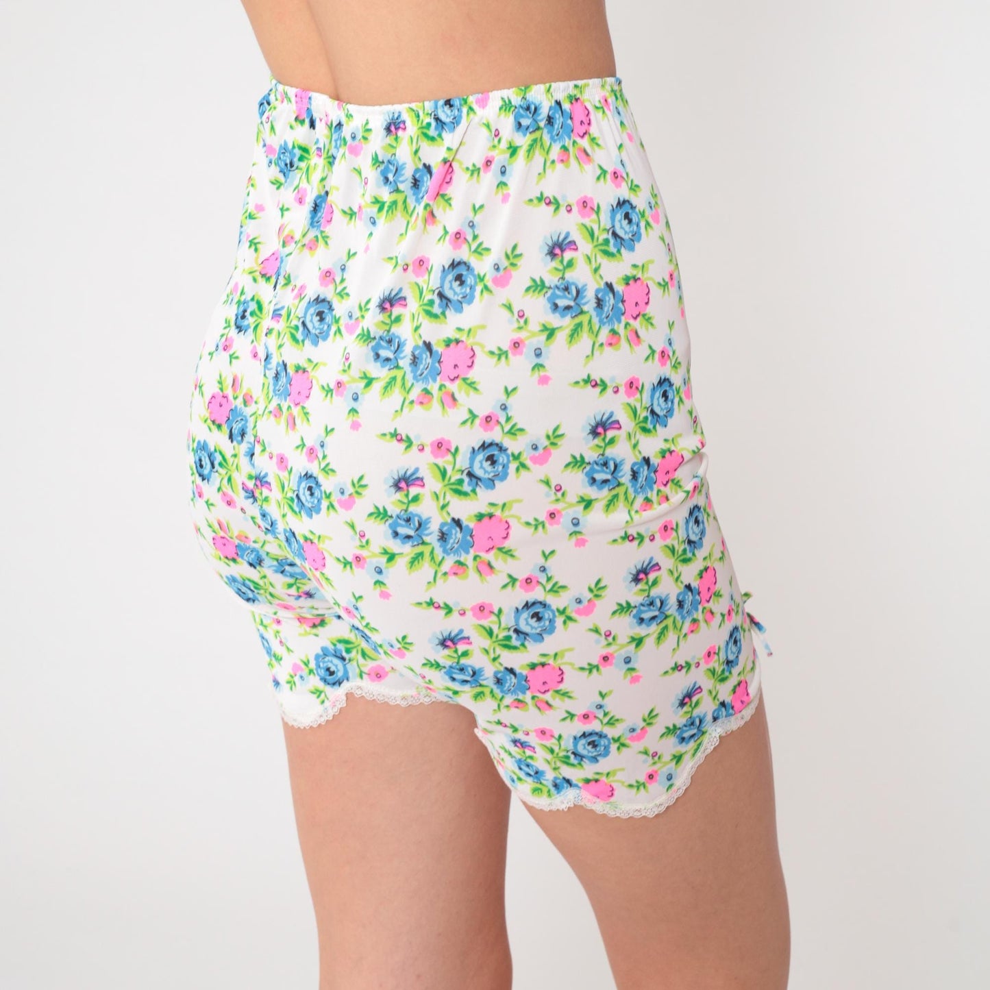 70s Deena Fine Lingerie Floral Bike Shorts White Nylon Lace Trim XS