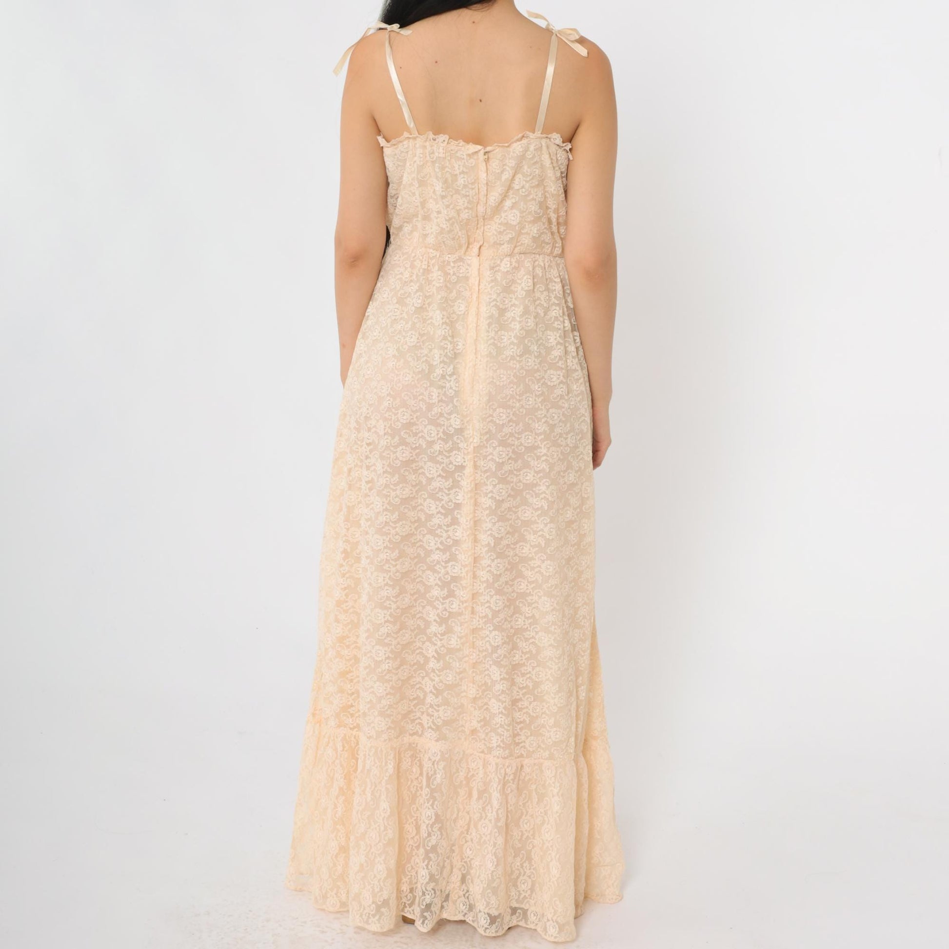 70s Peach Lace Maxi Dress Sweetheart Neckline Spaghetti Strap Small