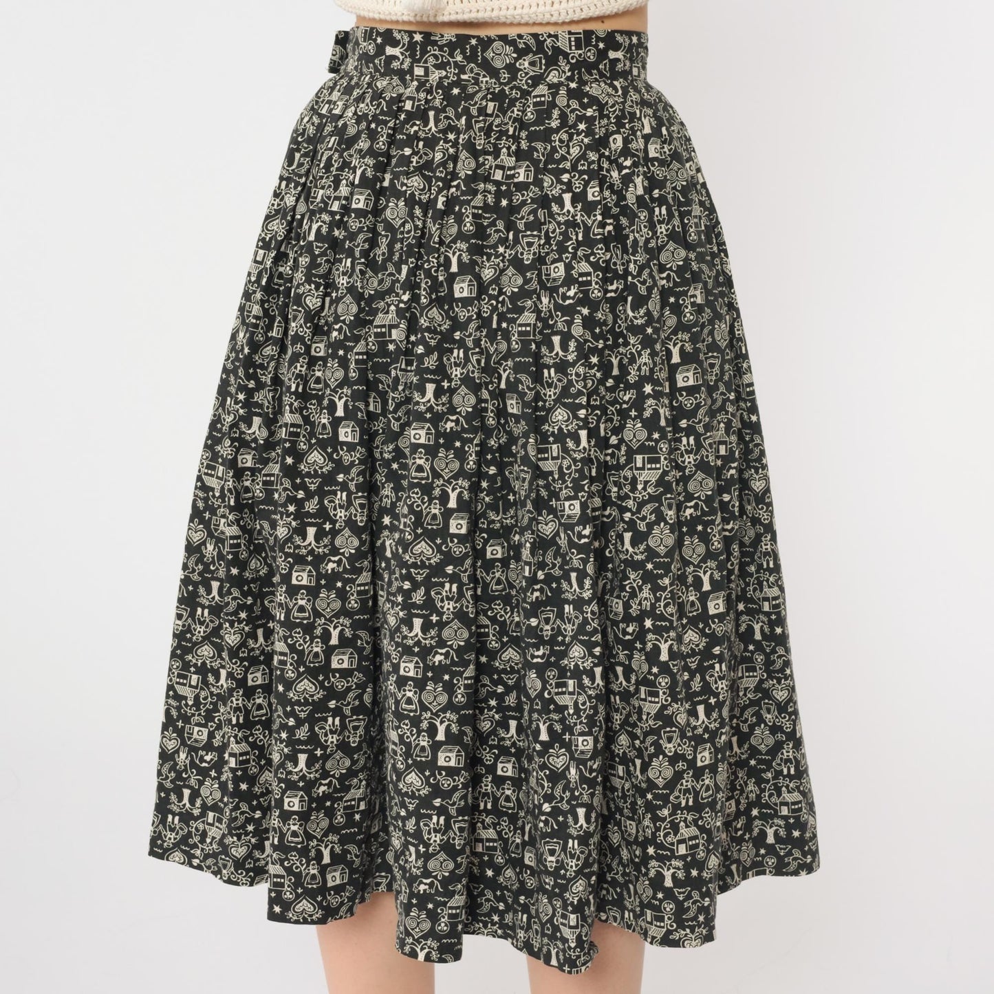 1960s Austrian Folk Circle Skirt Black Cotton Cream Tyrolean Print XS