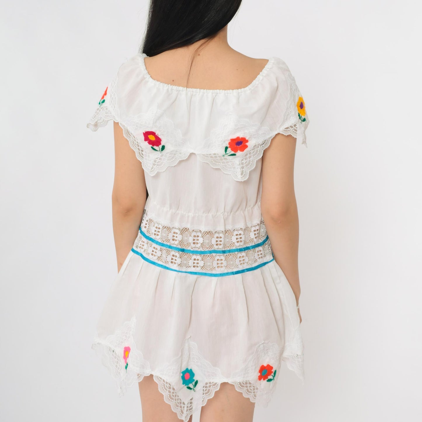 Y2K White Floral Embroidered Off-Shoulder Mini Dress Hanky Hem Extra Small