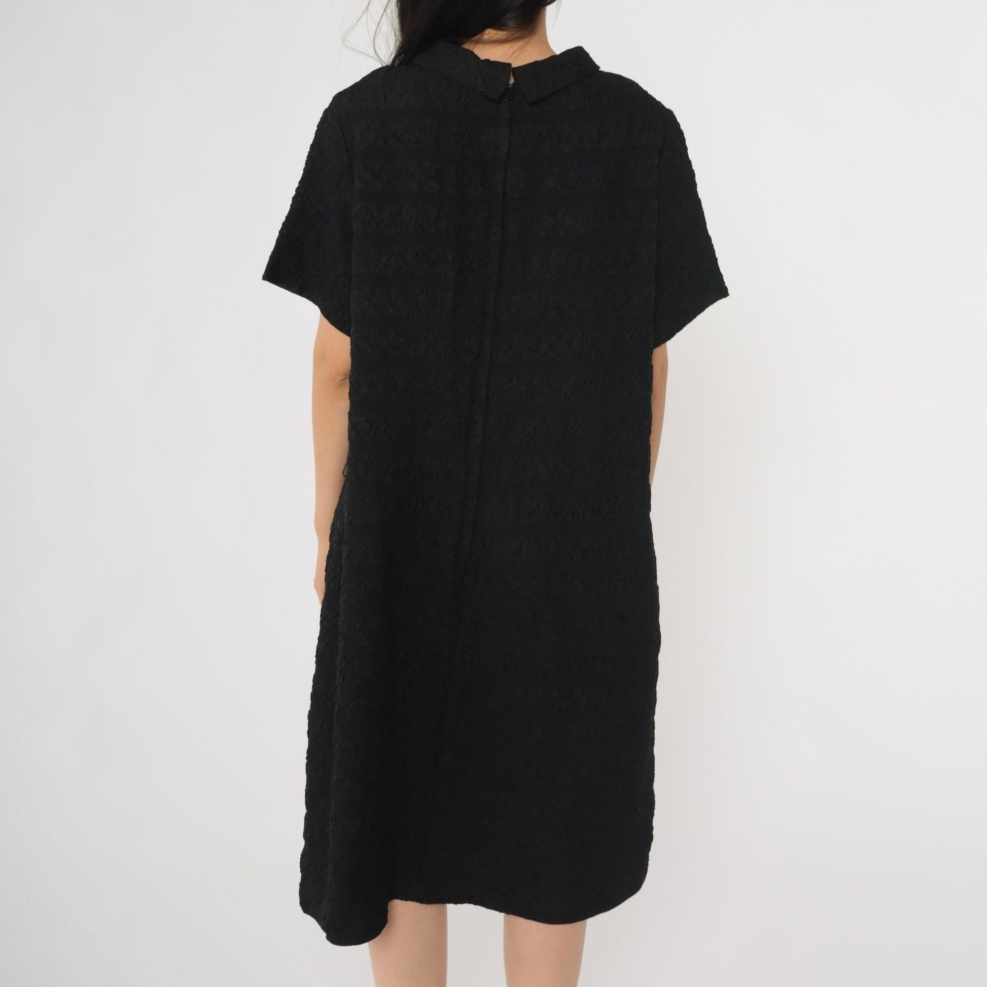 1960s Black Shift Dress Fold-Over Collar Knee Length Extra Large XL